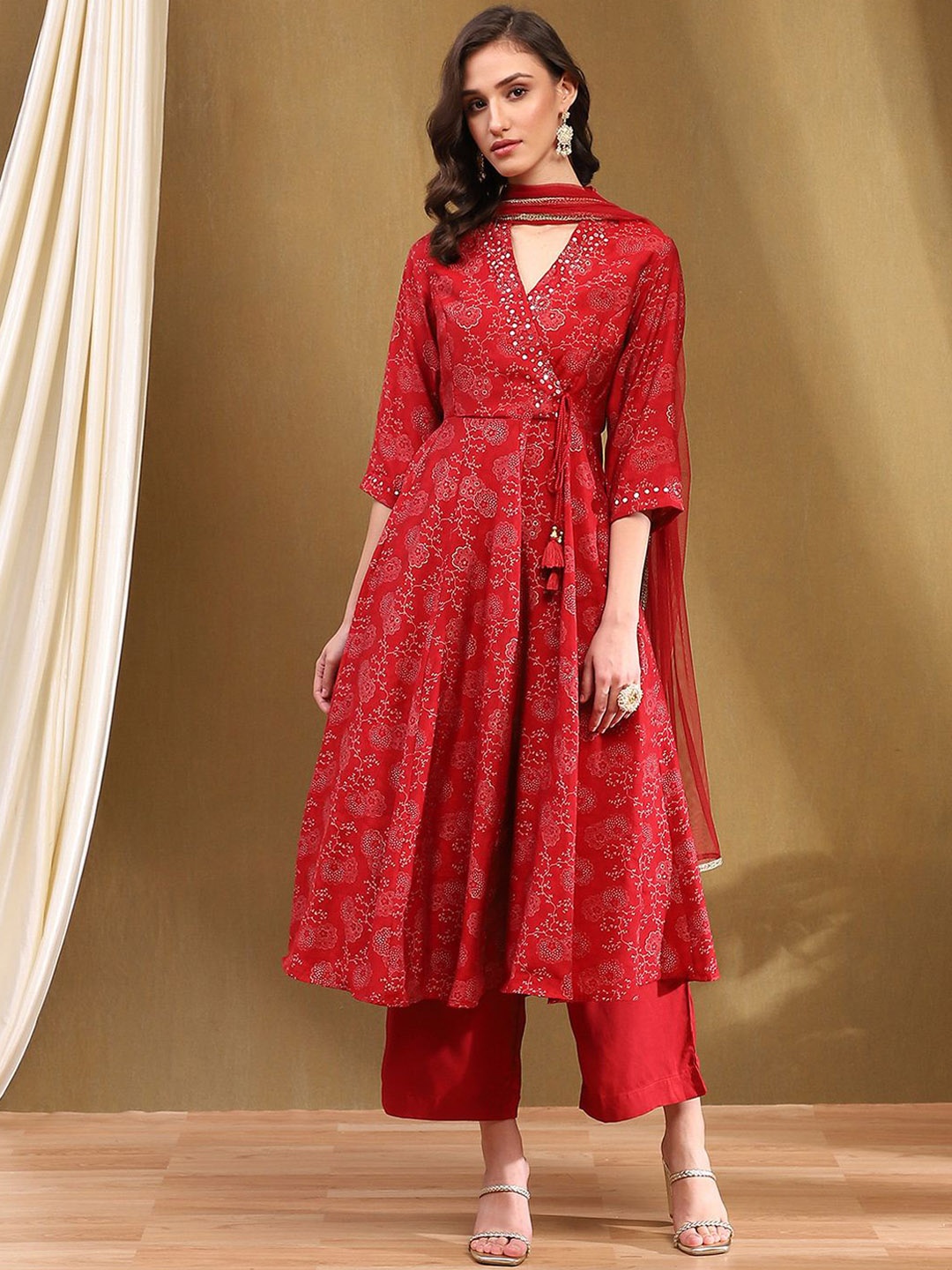 

Biba Floral Printed Sequinned V-Neck Anarkali Kurta with Palazzos & Dupatta, Red