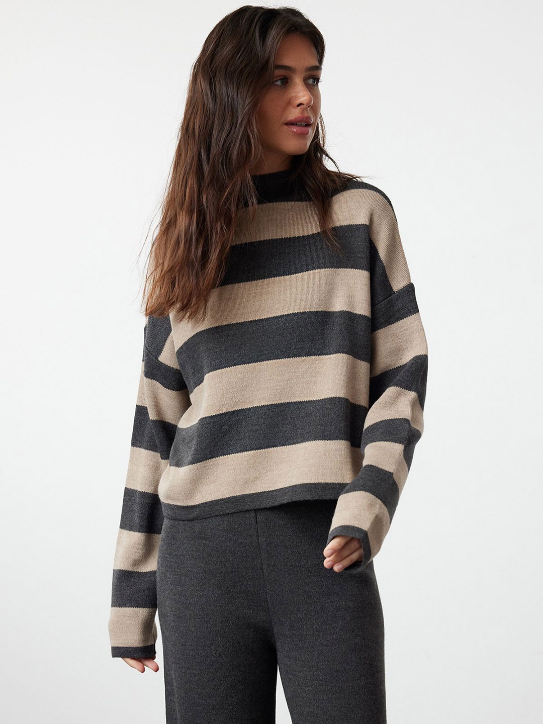 

Trendyol Striped Acrylic T-shirt With Trousers, Grey melange