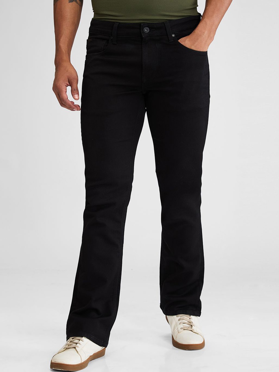 

SPYKAR Men Mid Rise Bootcut Stretchable Jeans, Black