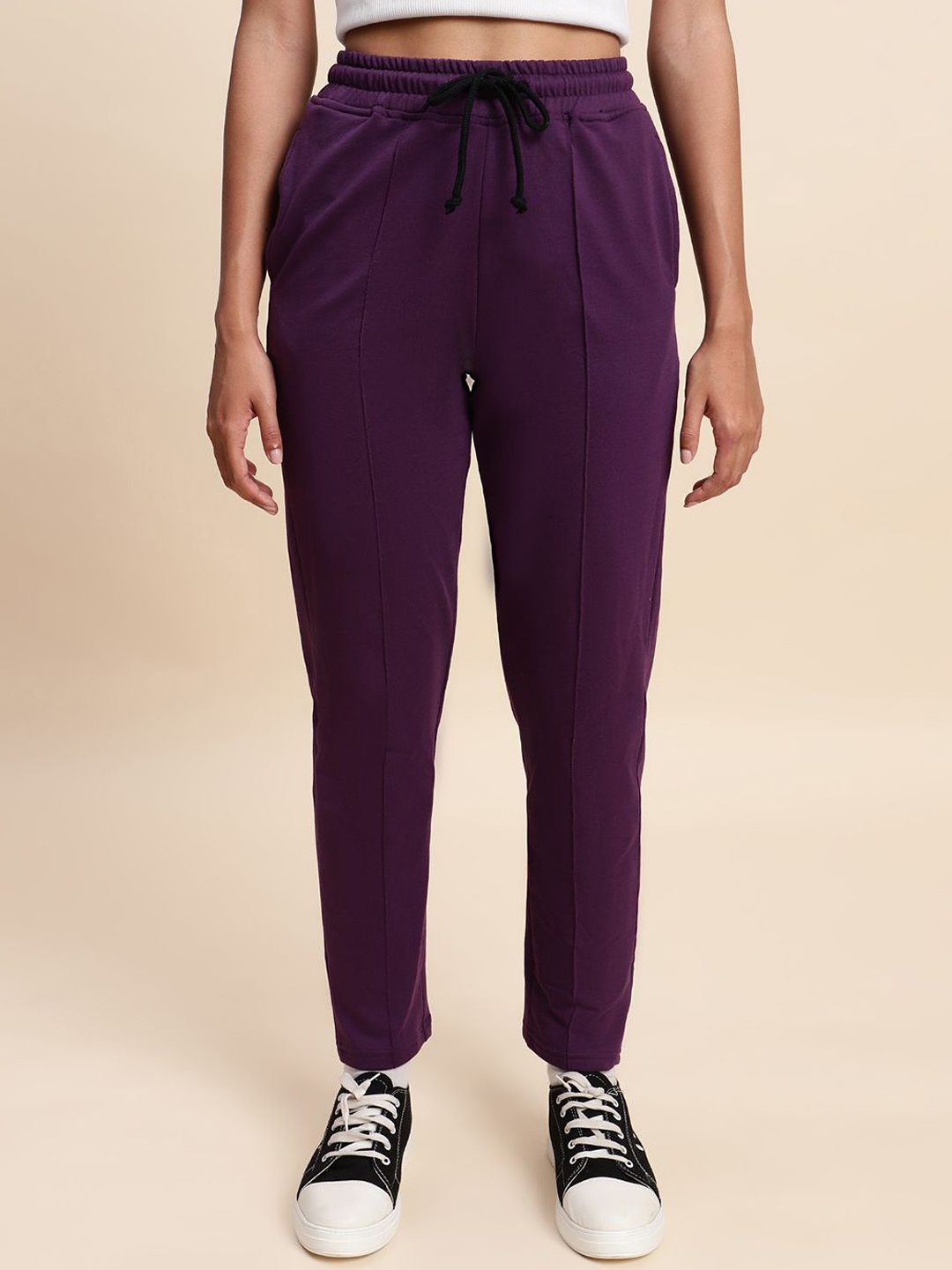 

UnaOne Women Solid Relaxed-Fit Track Pants, Purple
