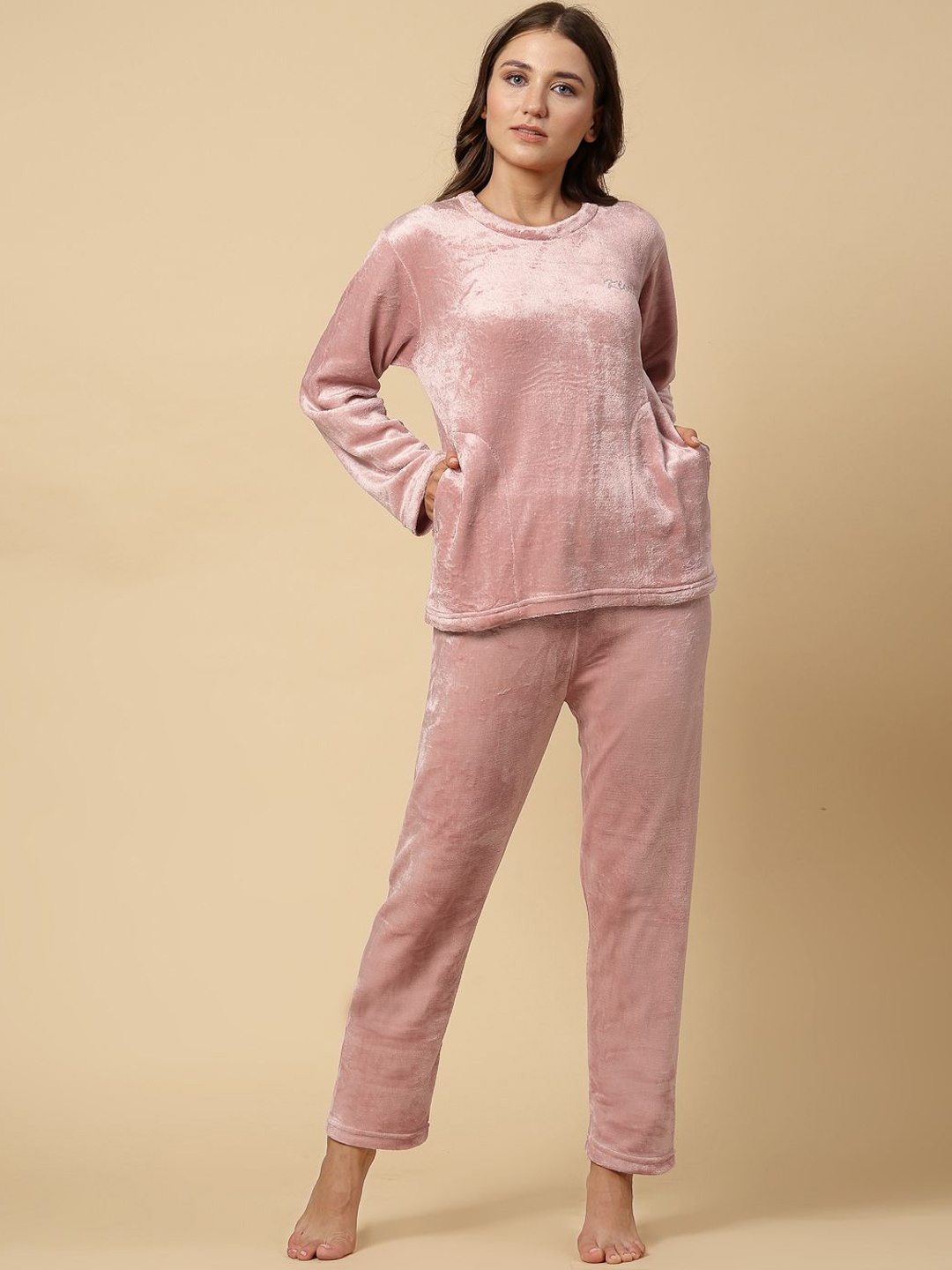 

KLOTTHE Women Solid Woolen Night Suit, Pink