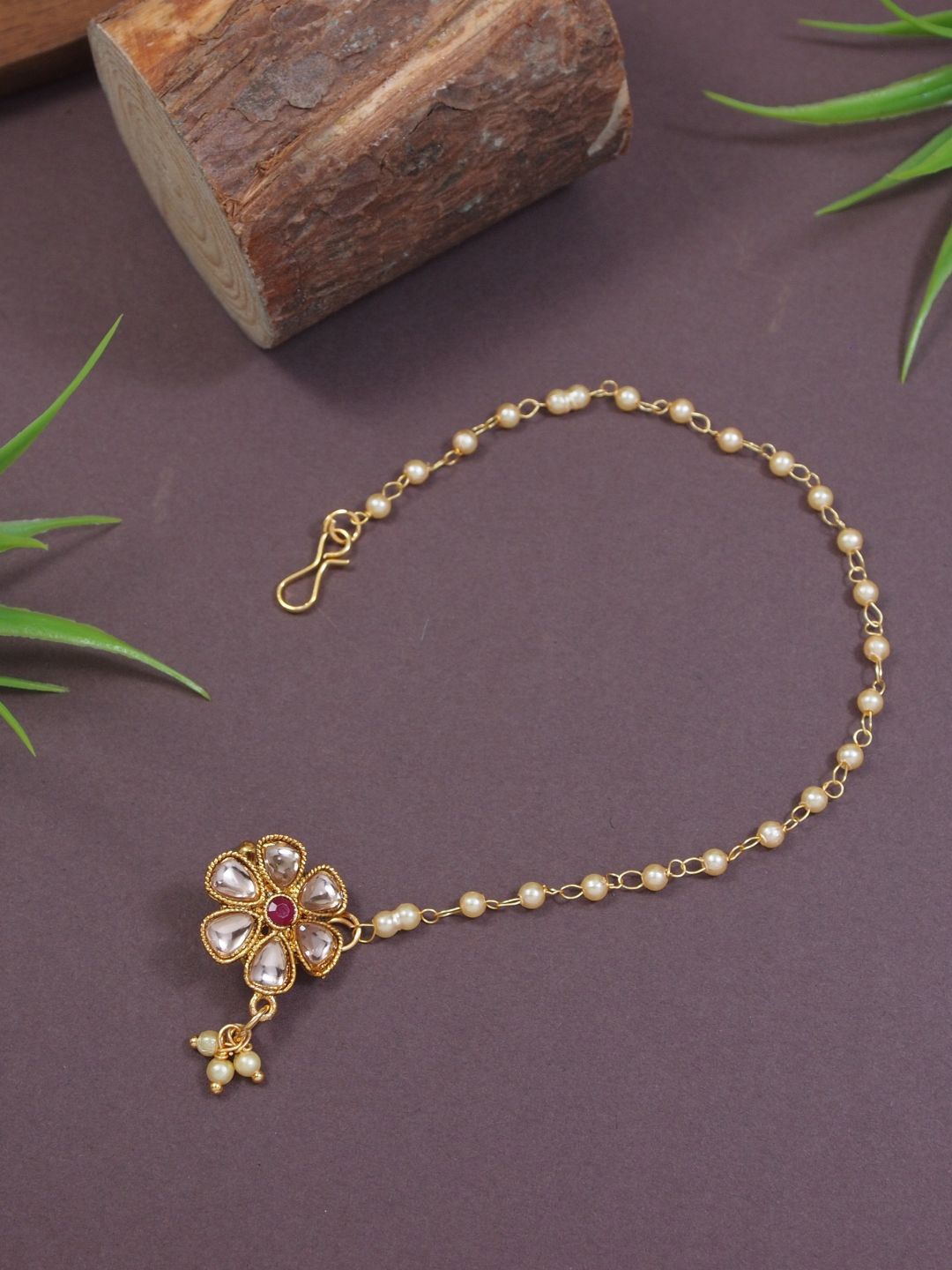 

I Jewels Gold-Plated Floral Patterned Pearl Beaded Chained Nosepin
