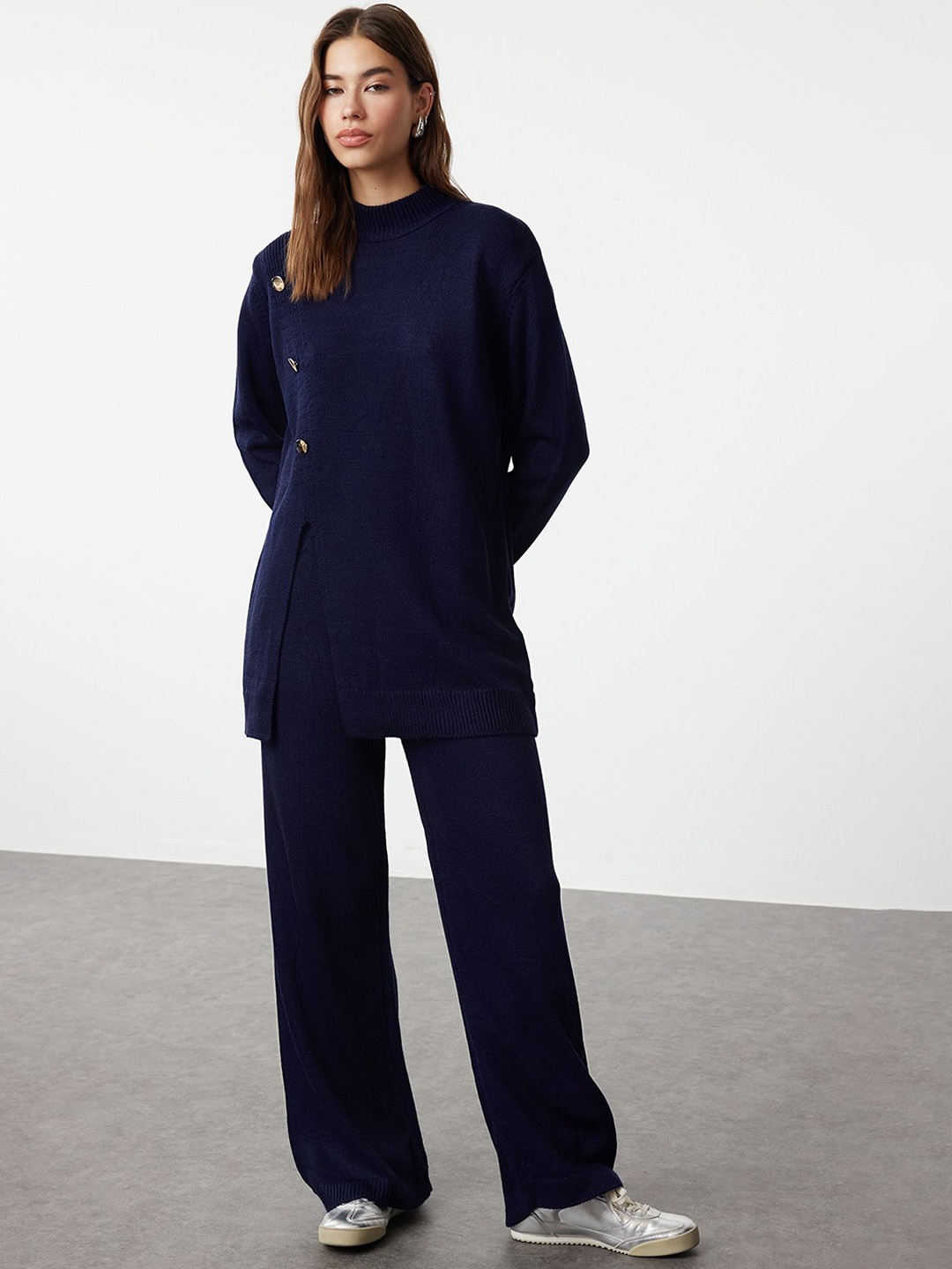 

Trendyol Round Neck Acrylic Sweater & Trouser, Navy blue