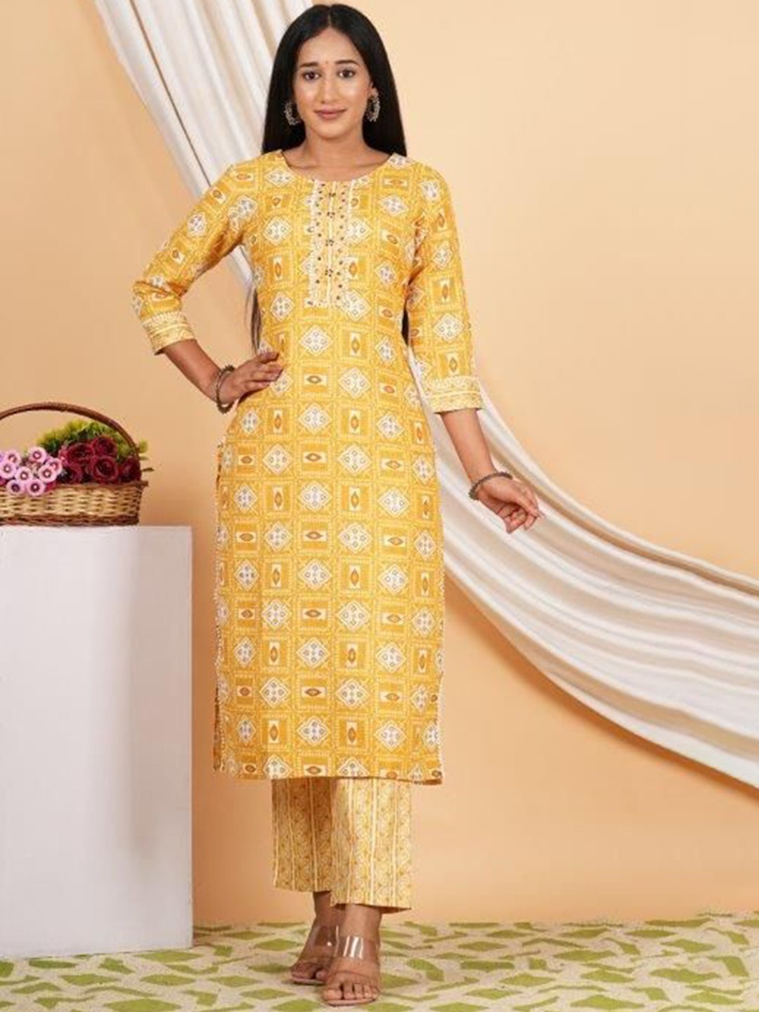 

ZOYOTO Ethnic Motifs Printed Regular Thread Work Pure Cotton Kurta With Trousers, Yellow