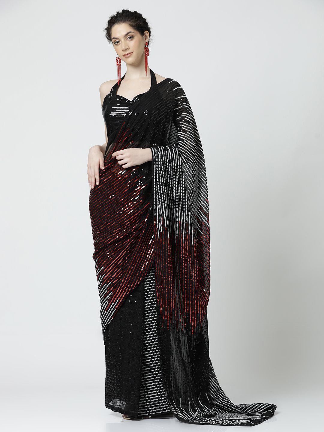 

Jaipur Kurti Embellished Sequinned Pure Georgette Saree, Black
