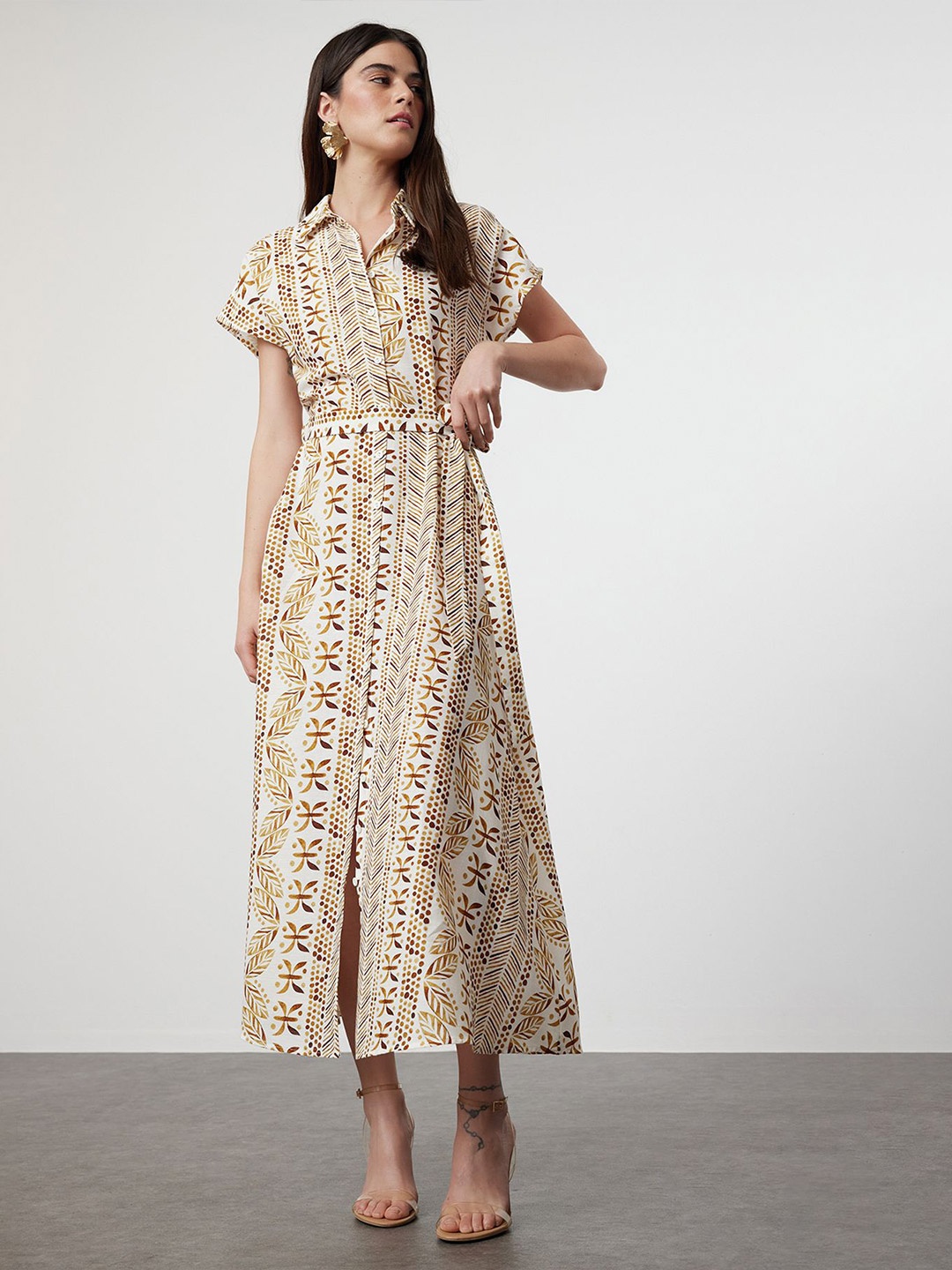 

Trendyol Printed Shirt MidiDress, Beige