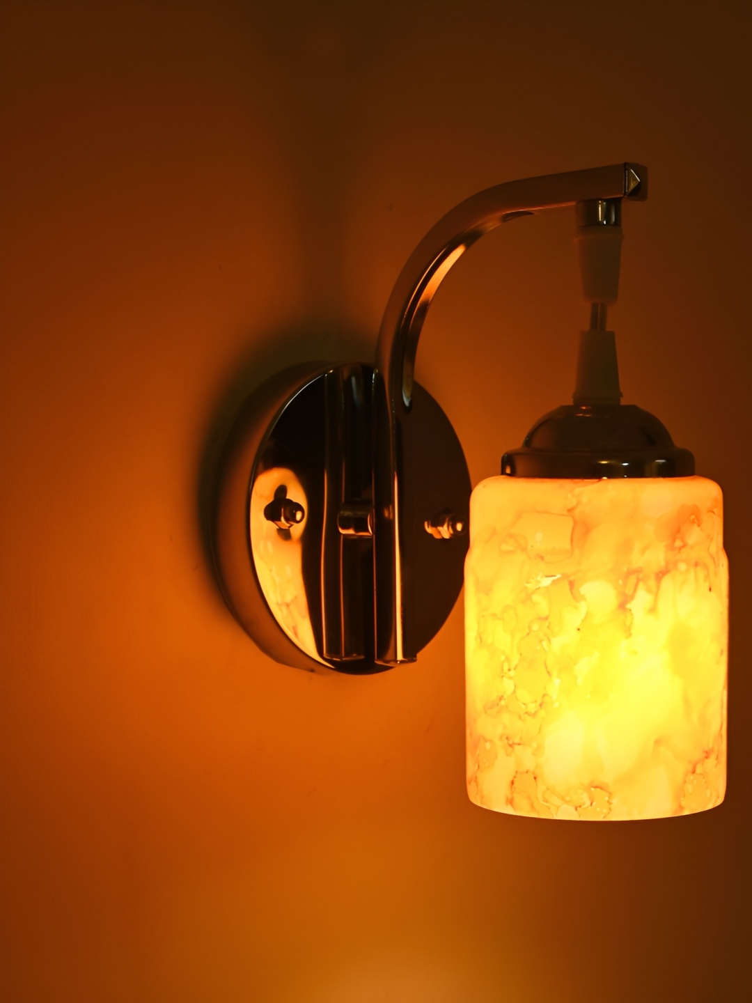 

Afast Yellow & Silver Toned Abstract Printed Glass Contemporary Cylinder Shaped Wall Lamp