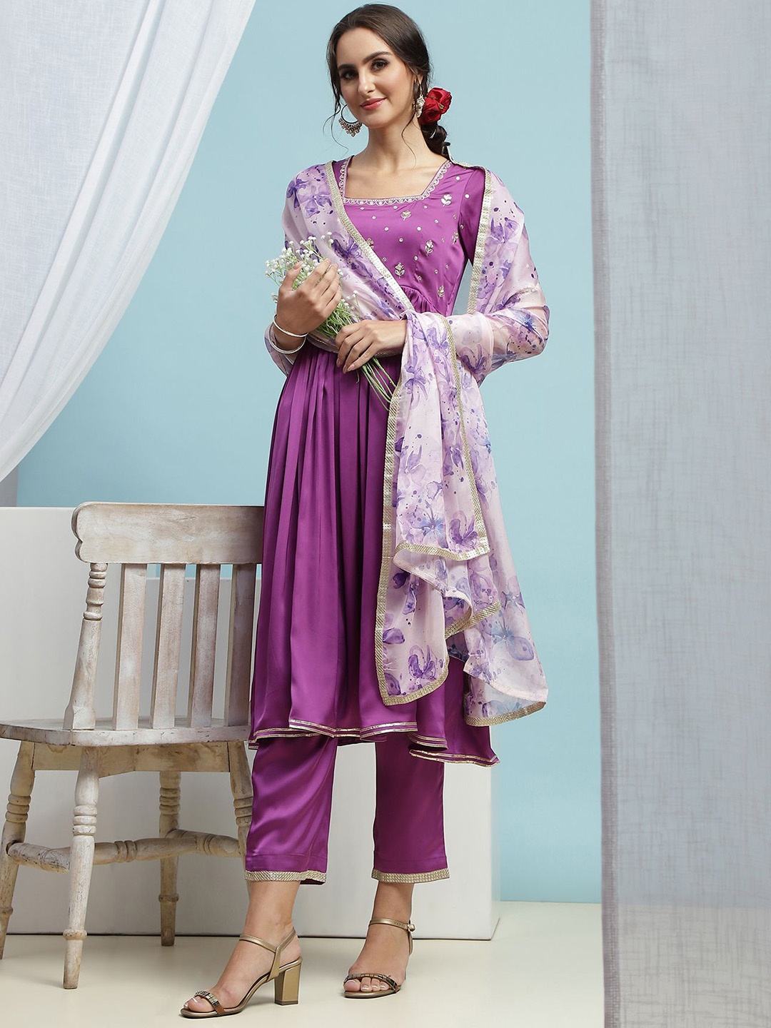 

Khushal K Floral Embroidered Sequinned Regular Viscose Rayon Kurta with Palazzos & Dupatta, Purple