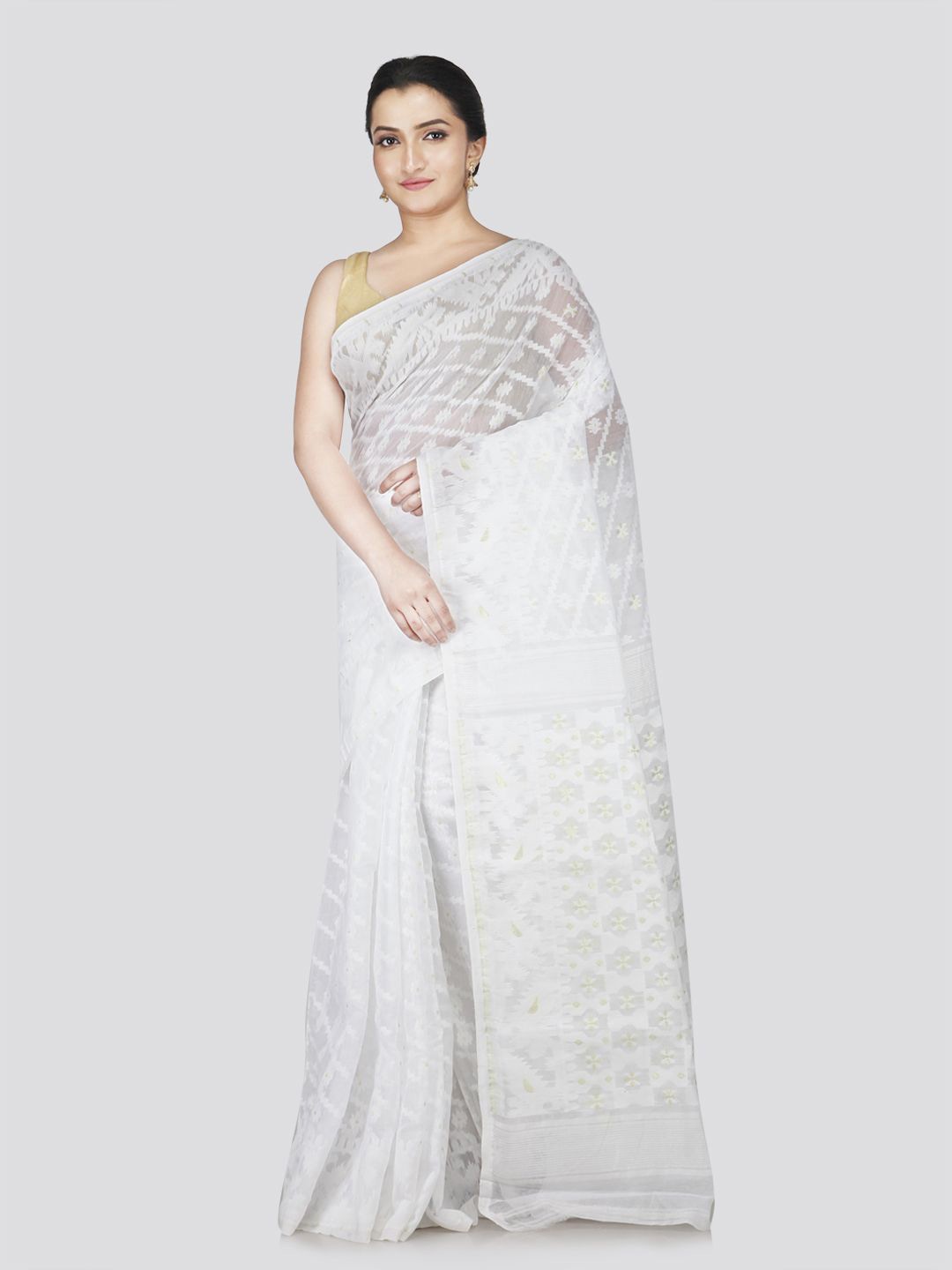 

PinkLoom Floral Pure Cotton Jamdani Saree, White