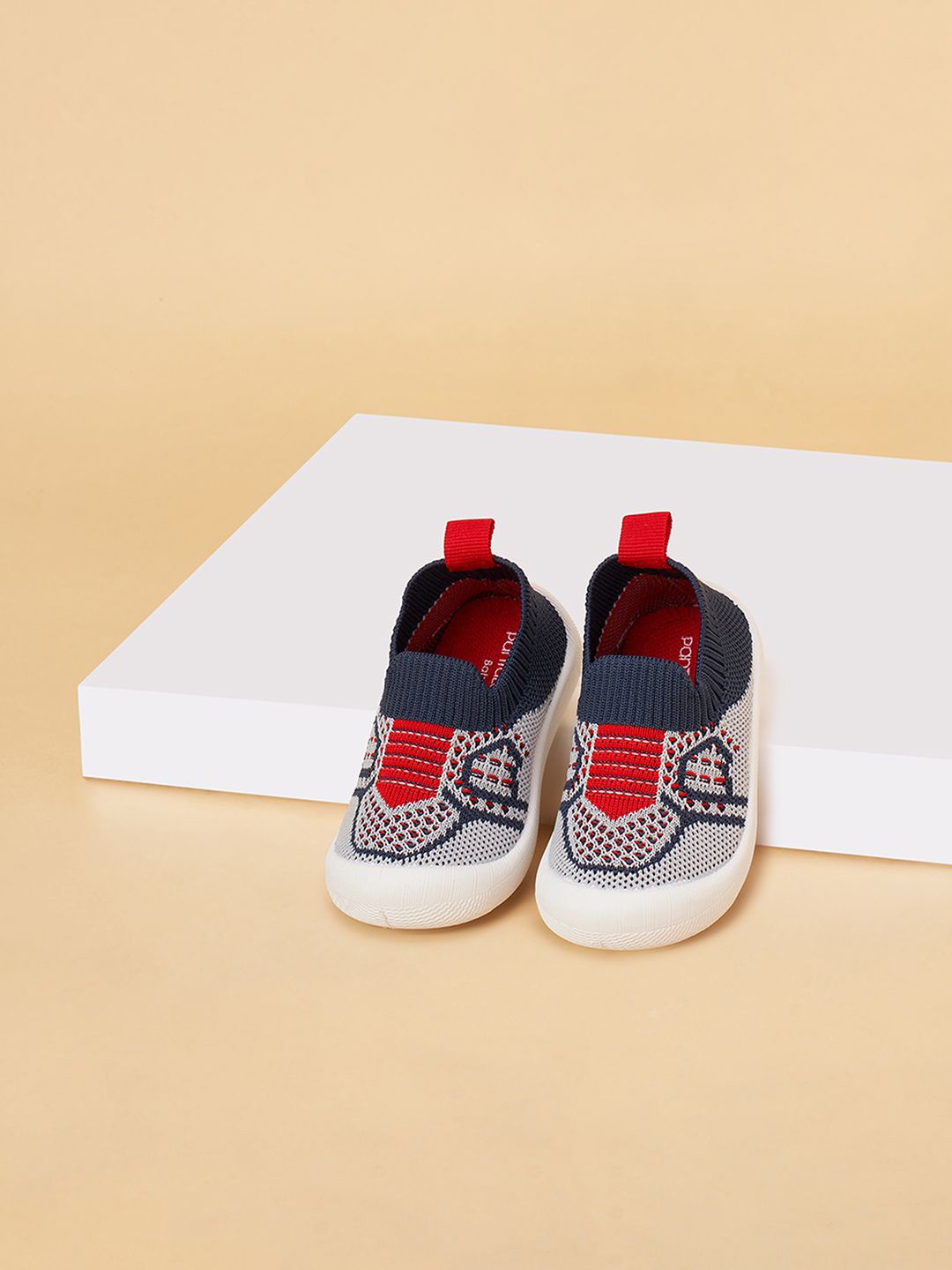 

Pantaloons Baby Boys Printed Slip-On Sneakers, Navy blue