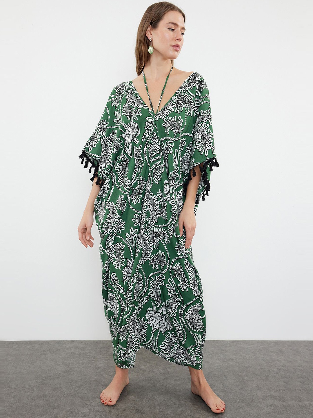 

Trendyol Batwing Sleeves Ethnic Motif Maxi Dress, Green