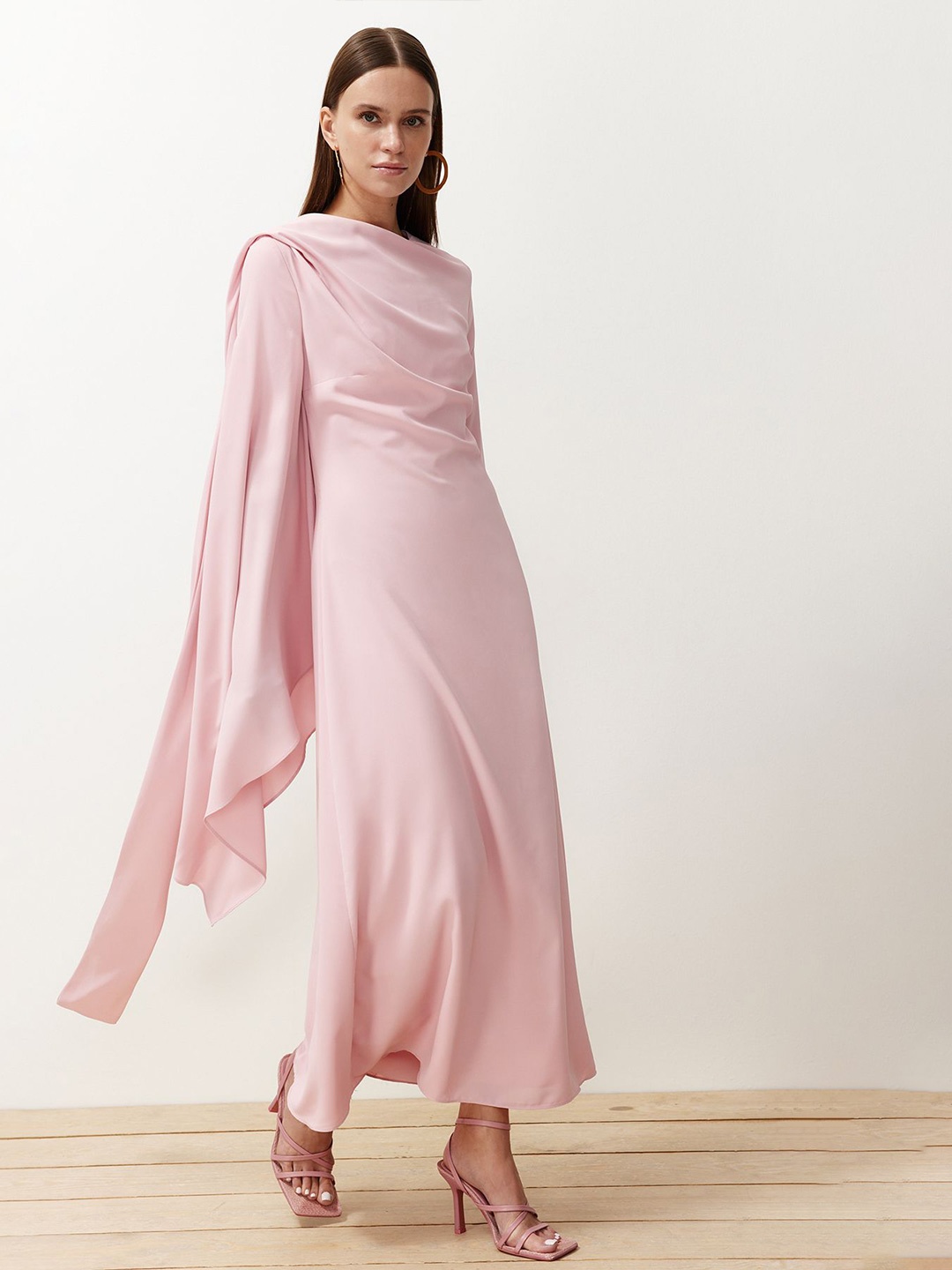 

Trendyol Women Slit Sleeve Fit & Flare Maxi Dress, Pink