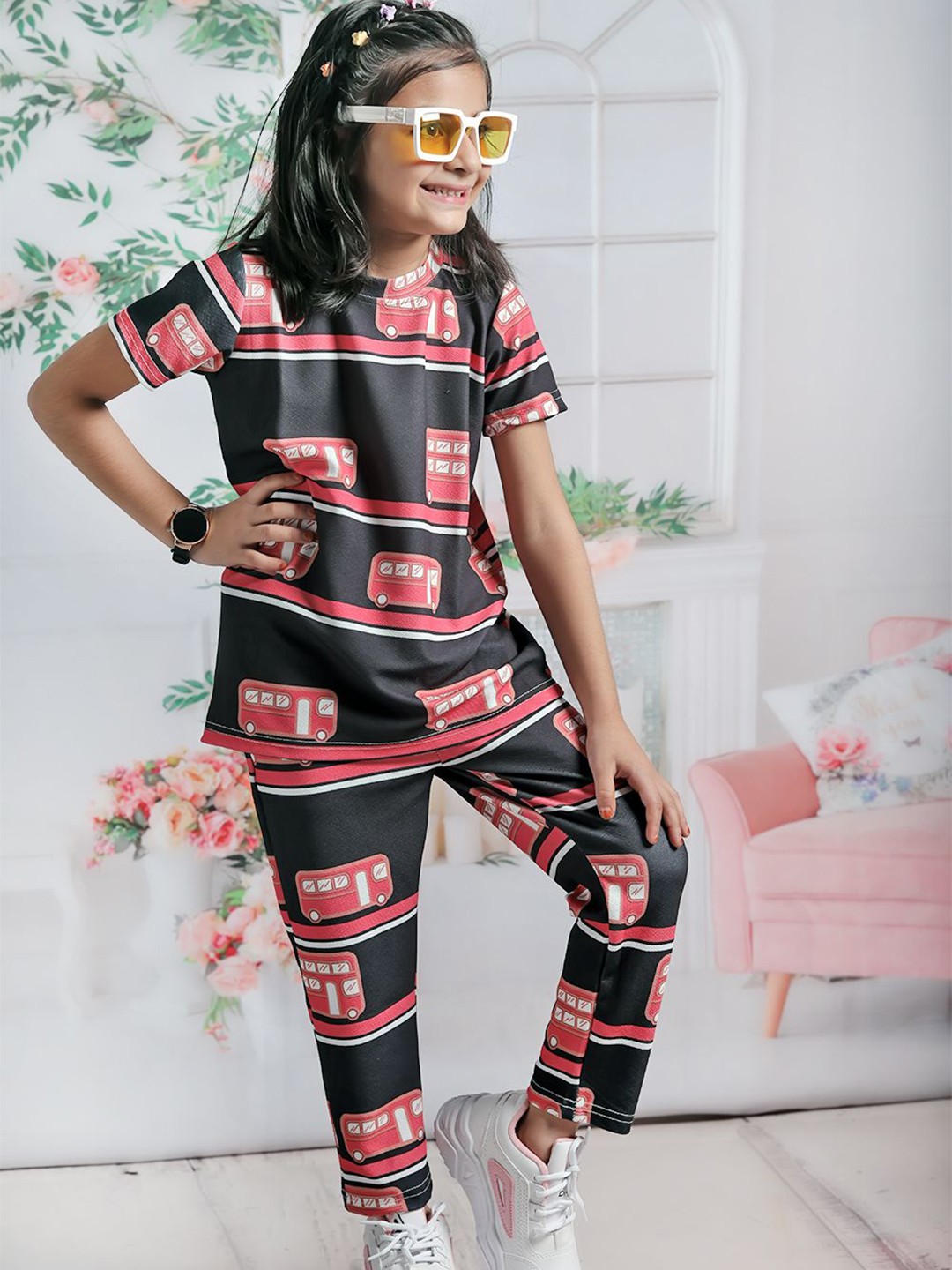 

Emblica Kids Printed T-shirt with Trousers, Grey