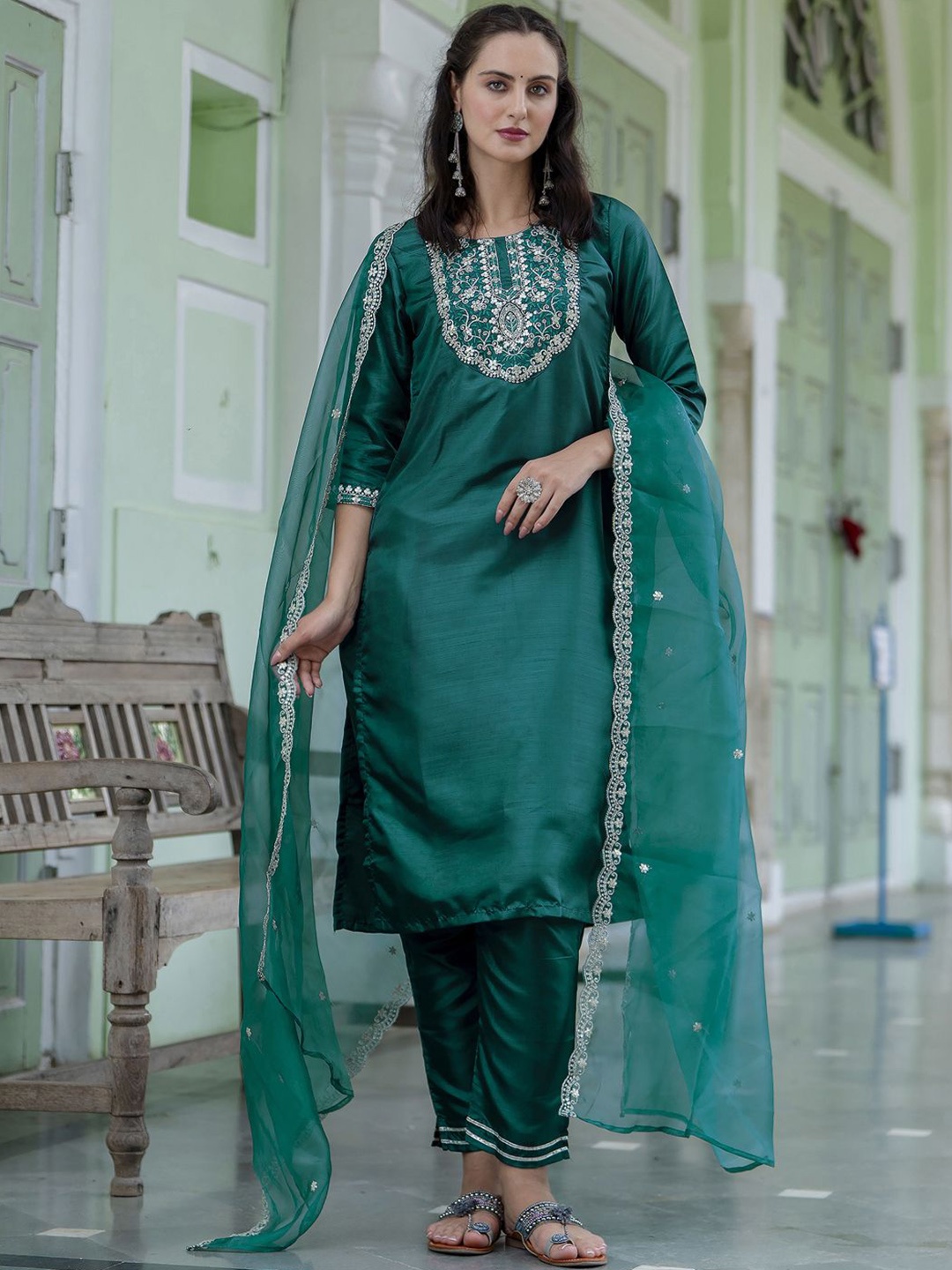 

VredeVogel Floral Yoke Design Straight Sequinned Kurta with Trousers & Dupatta, Green