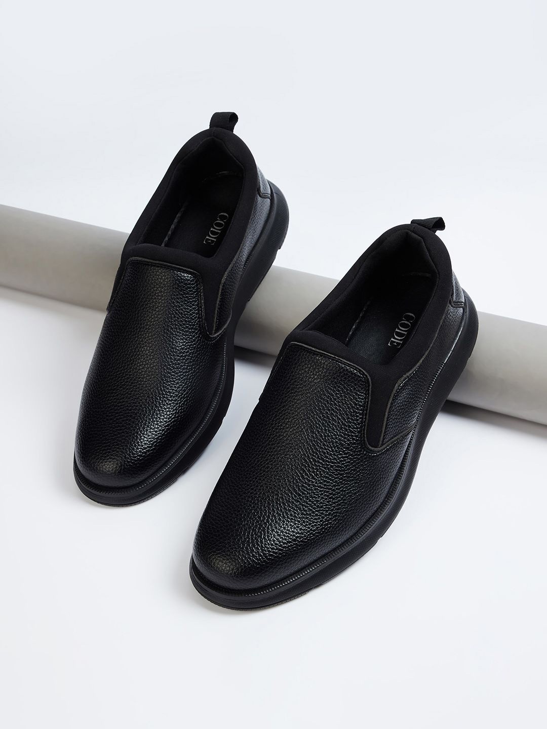 

CODE by Lifestyle Men Slip-On Sneakers, Black