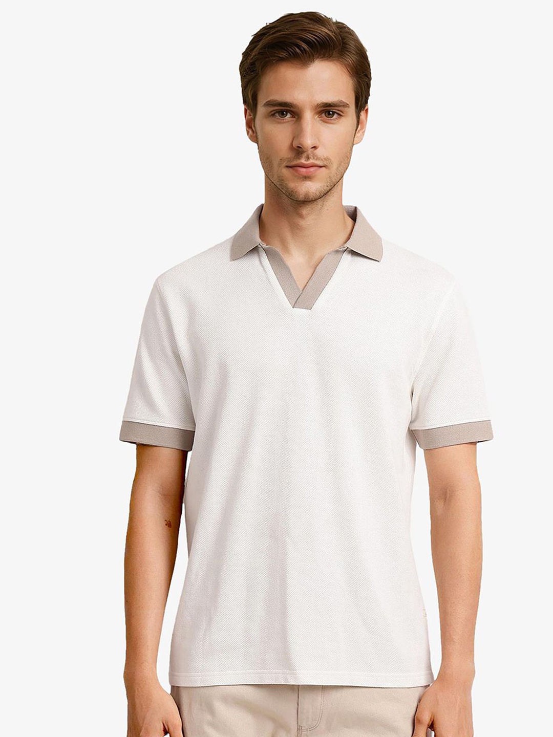 

RARE RABBIT Men Polo Collar Pockets T-shirt, Off white