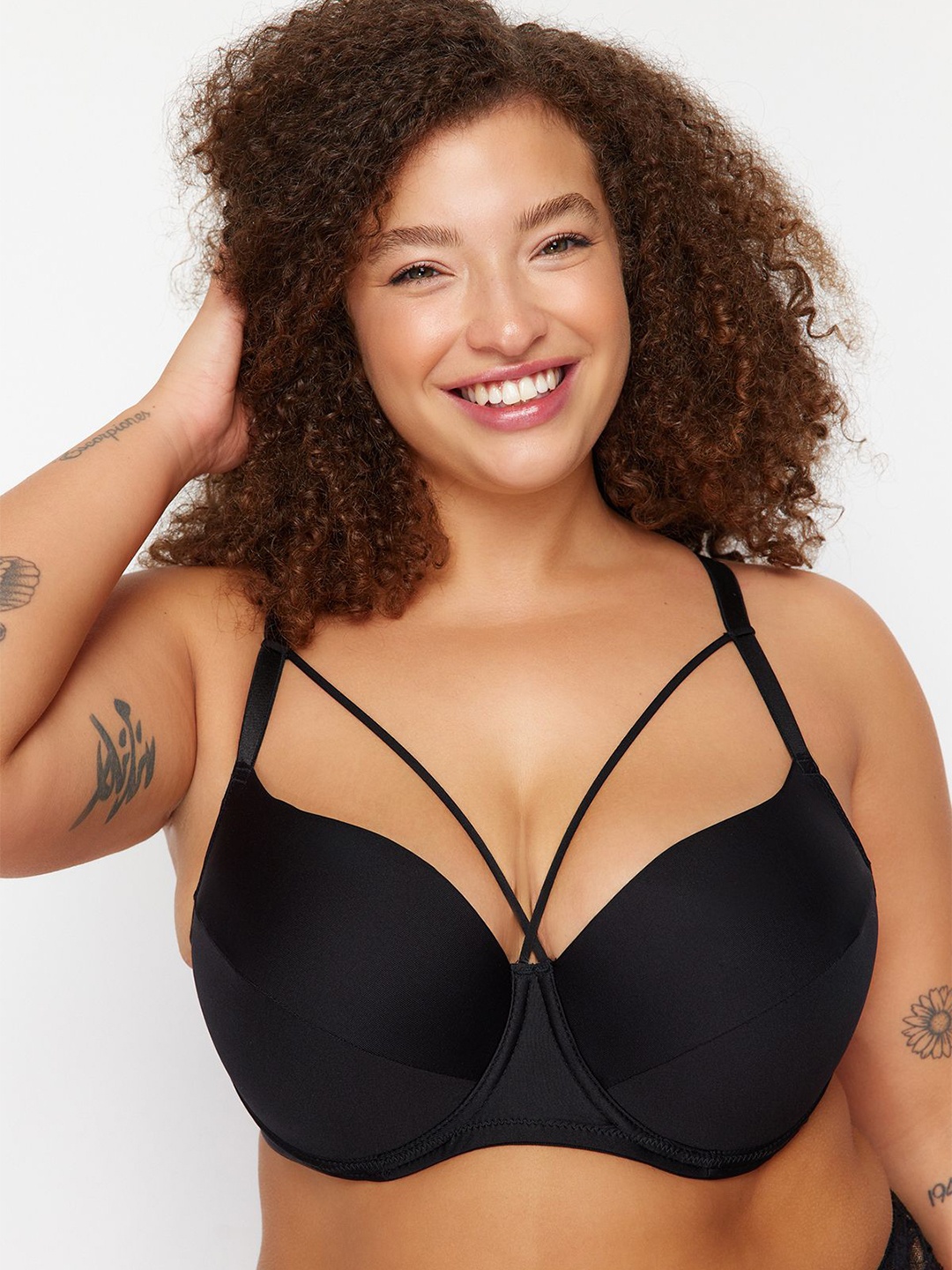 

Trendyol Bra Full Coverage Underwired Lightly Padded, Black