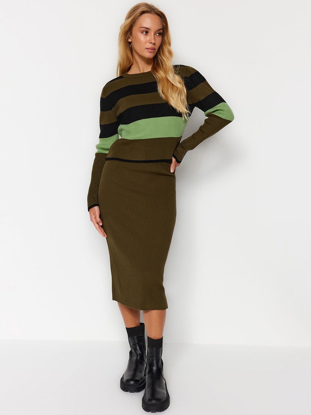 

Trendyol Striped Acrylic Round Neck Top With Skirt, Green