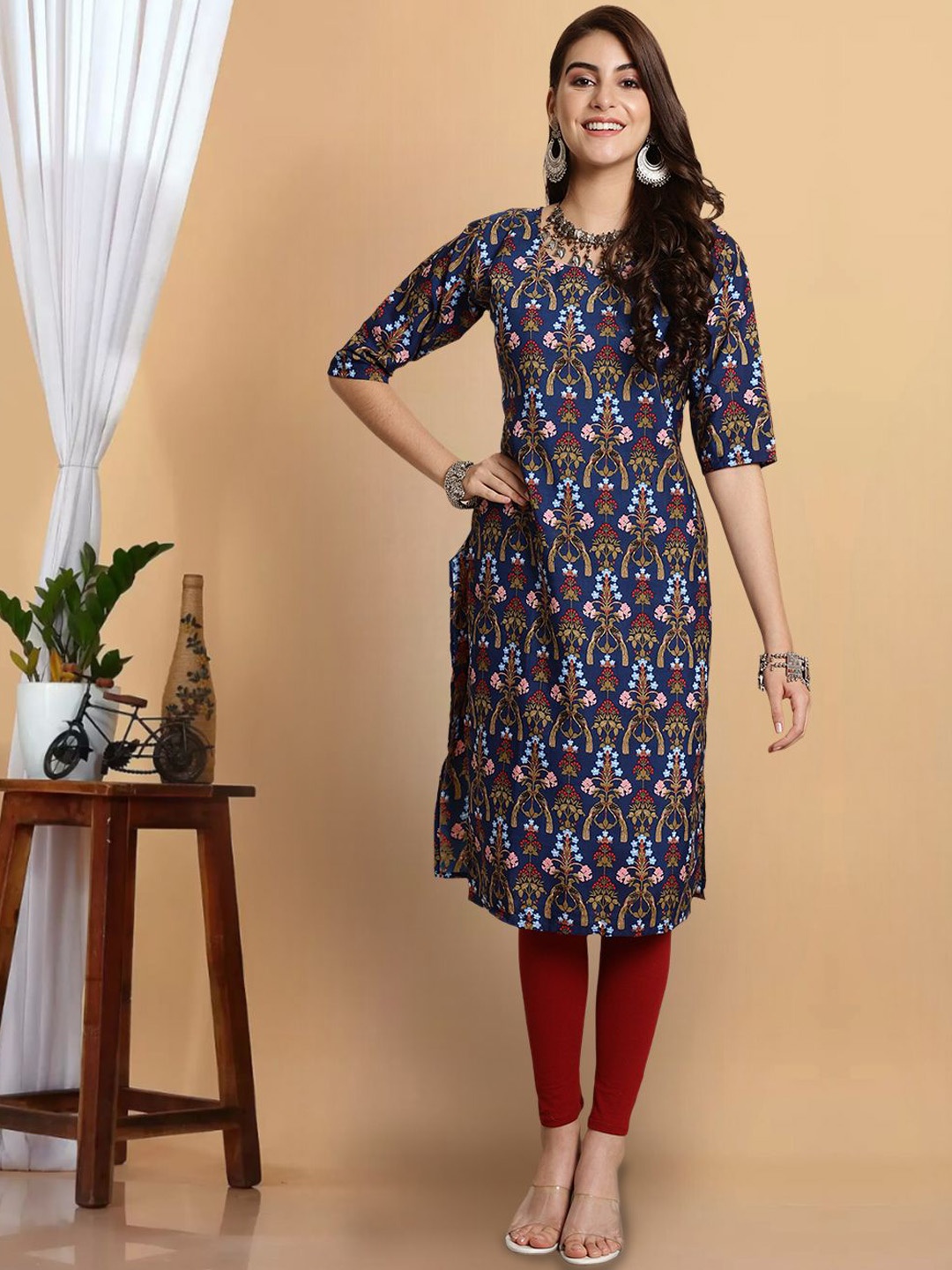 

7Threads Floral Printed Round Neck Crepe Straight Kurta, Navy blue
