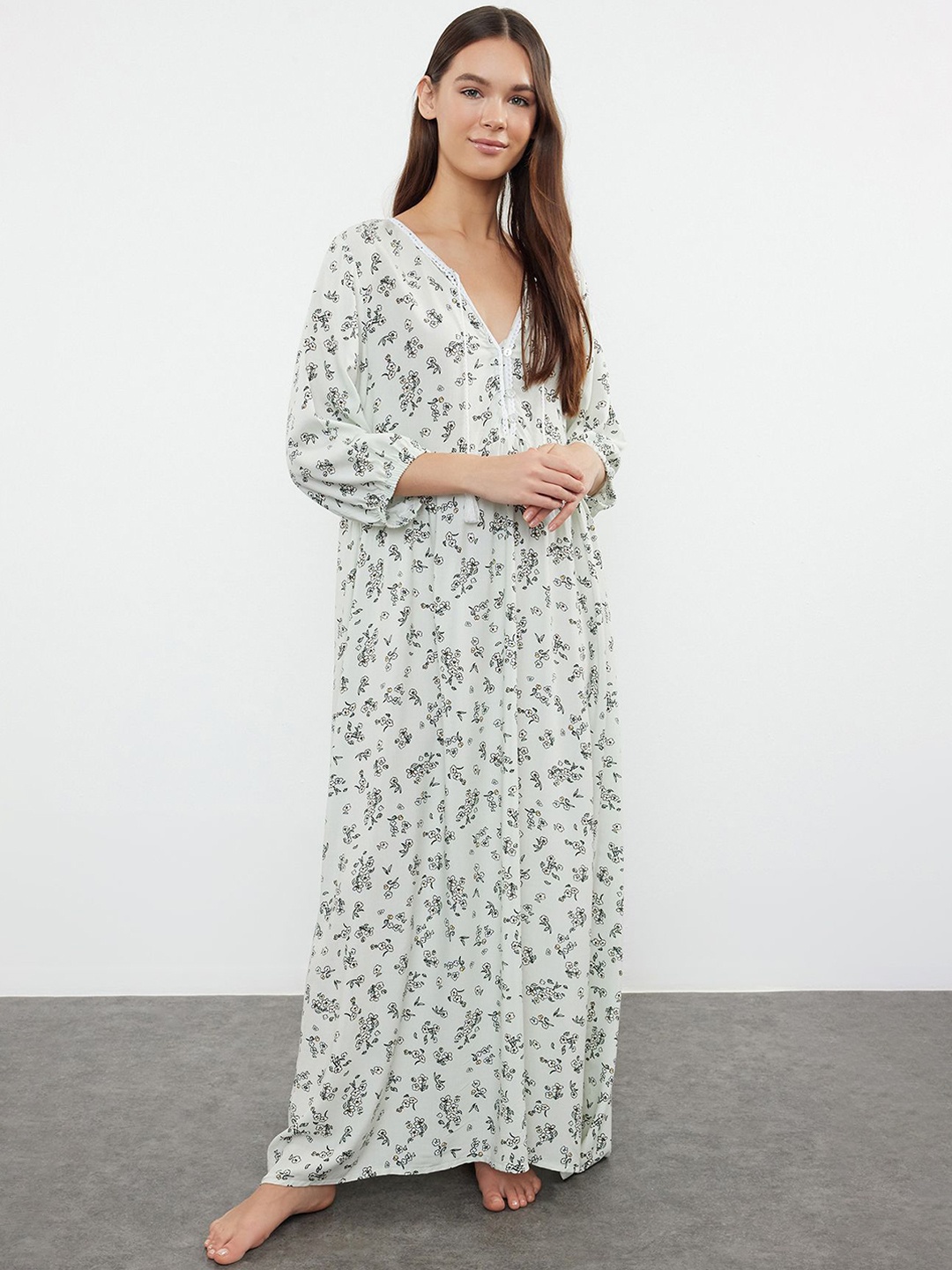 

Trendyol Women's Printed Maxi Nightdress, White