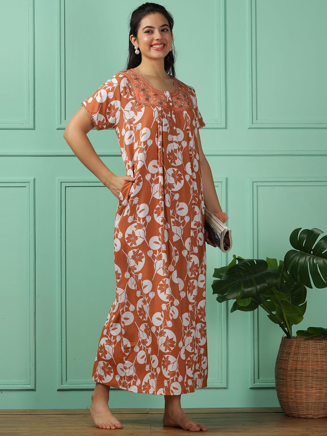 

9shines Label Printed Maxi Nightdress, Mustard