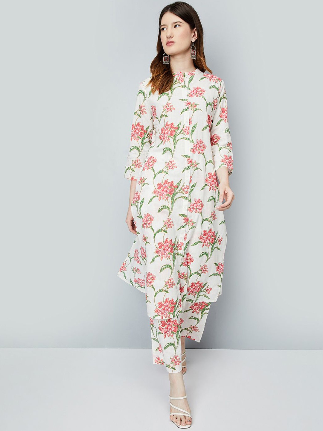 

max Floral Printed Kurta with Palazzos, Off white