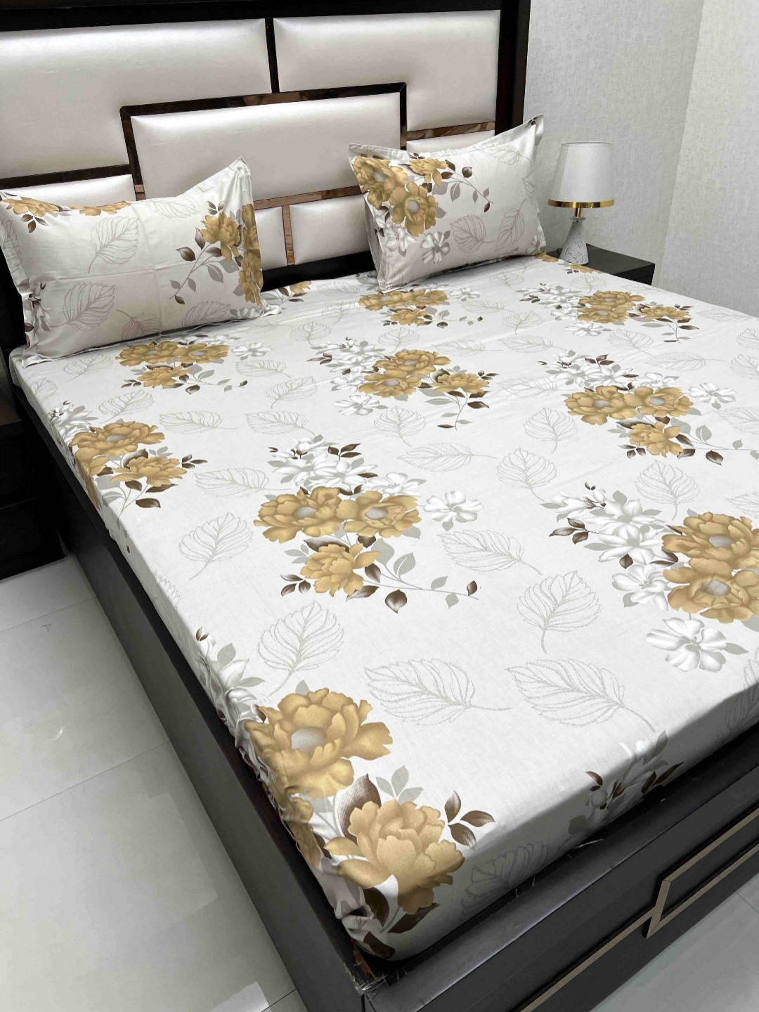 

Pure Decor Royal Velar White Floral 400 TC Pure Cotton King Bedsheet With 2 Pillow Covers
