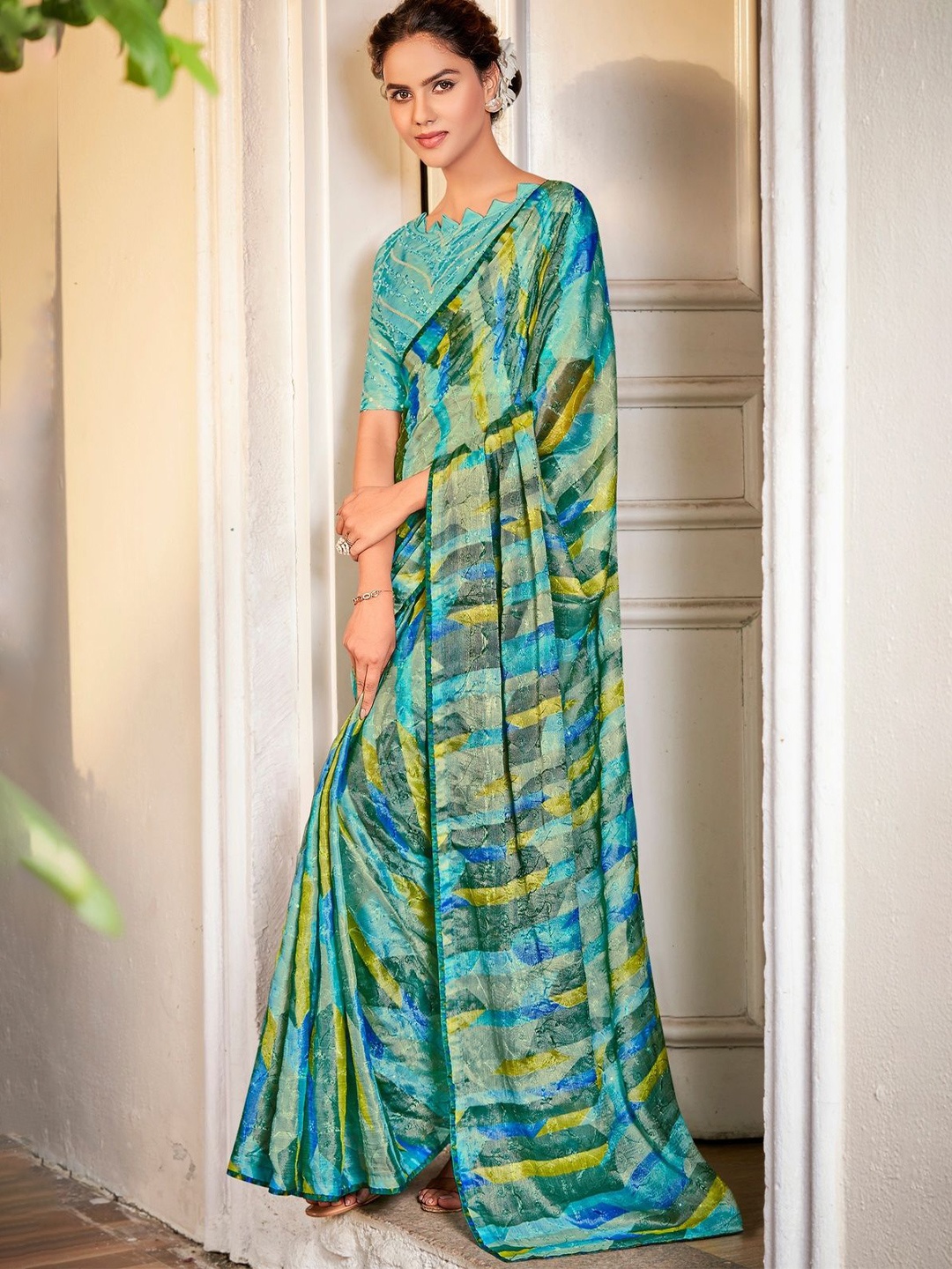 

CHUDIYA Ethnic Motifs Pure Chiffon Saree, Blue