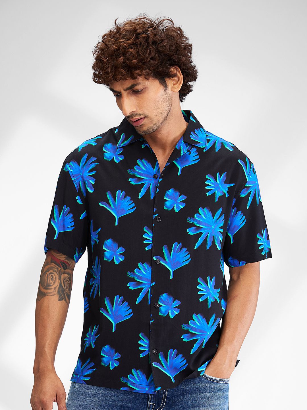 

SPYKAR Men Floral Opaque Printed Casual Shirt, Black