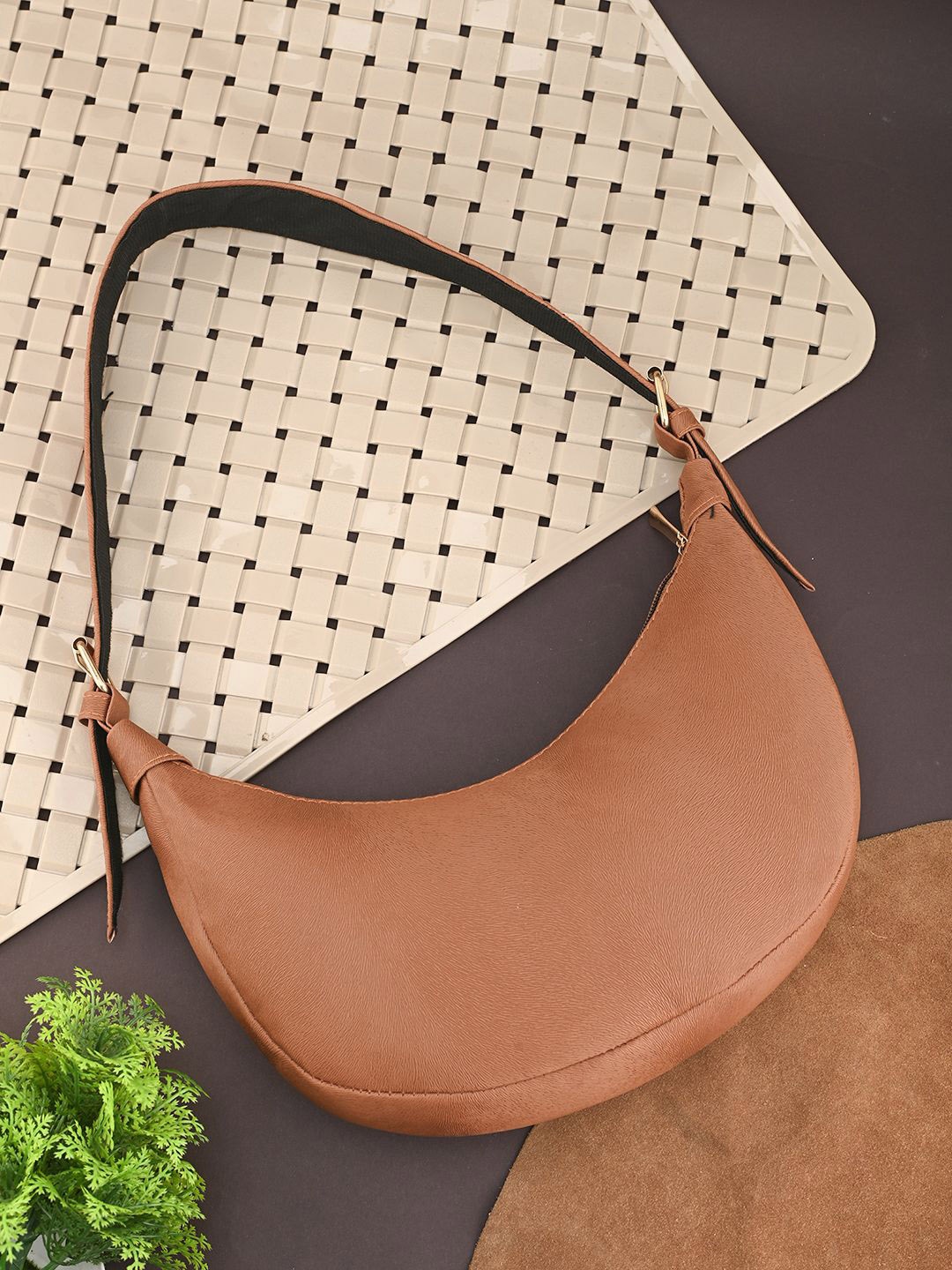 

DressBerry Structured Shoulder Bag, Tan
