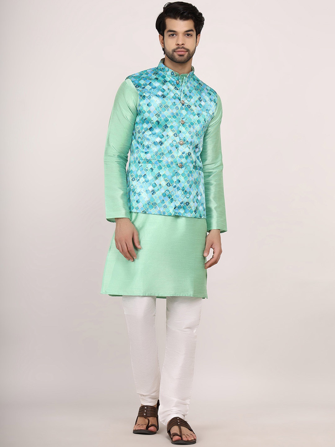 

Sadree Mandarin Collar Regular Kurta With Churidar & Printed Nehru Jacket, Green