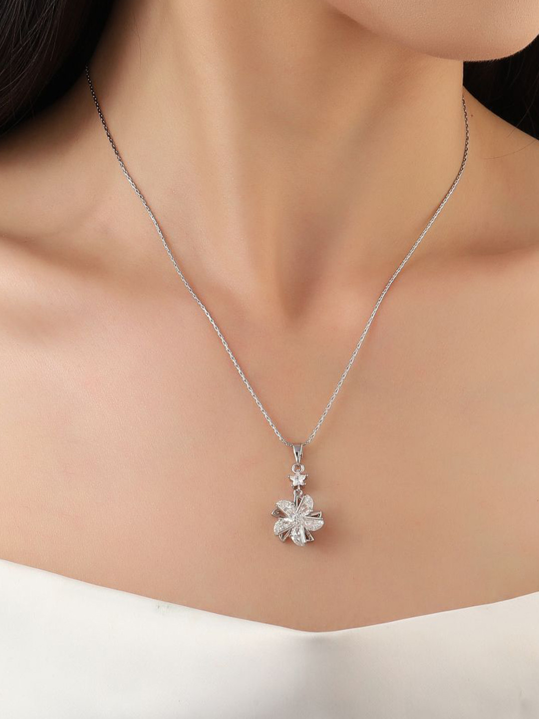 

SALTY Mismatch Petals Silver-Plated Stainless Steel Floral Pendant With Chain