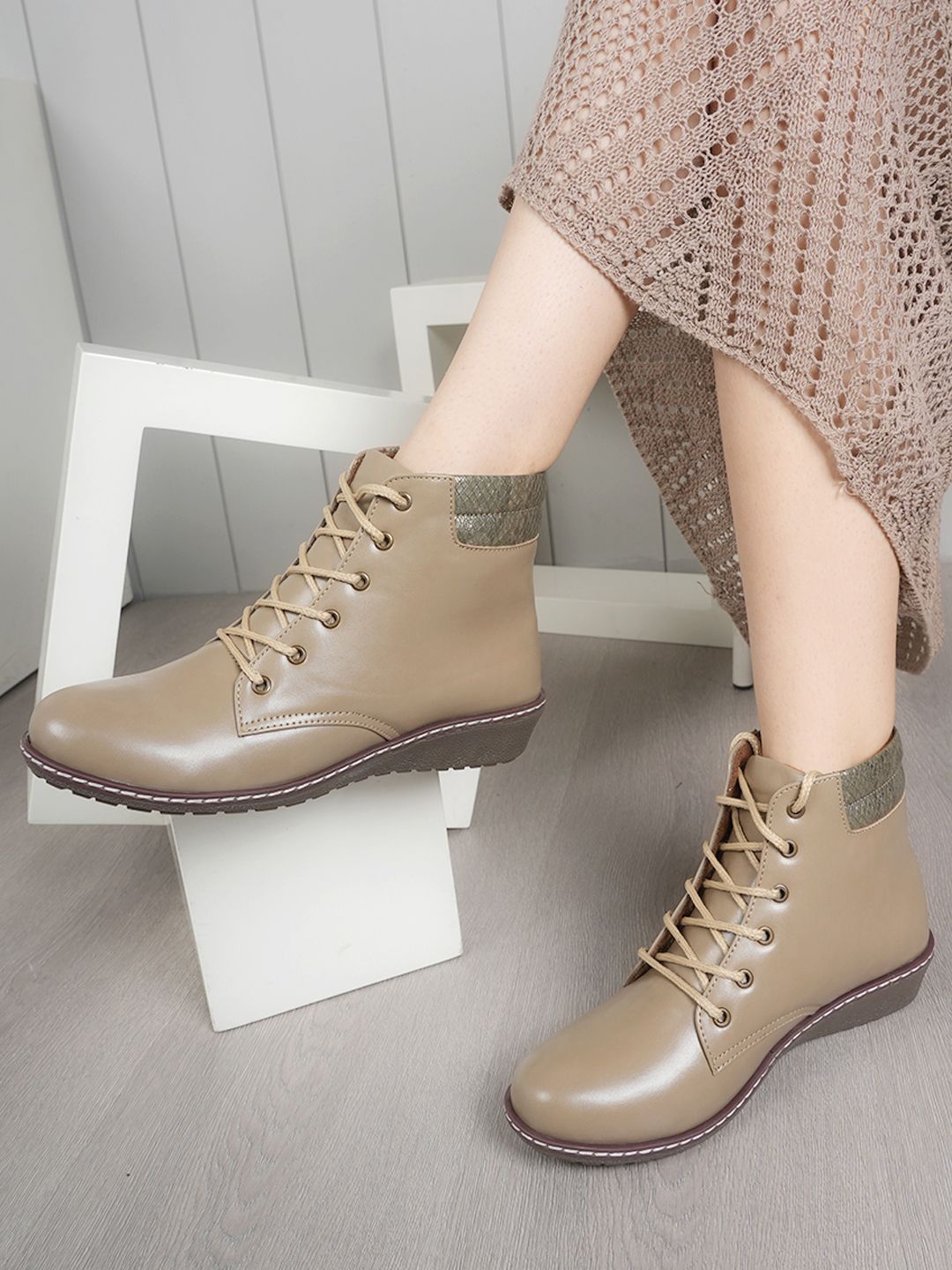 

DressBerry Women Synthetic Mid-Top Regular Boots, Beige