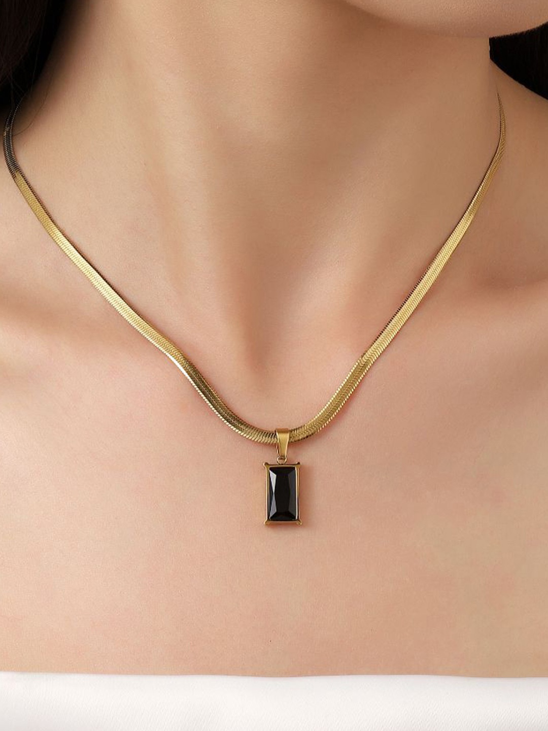 

SALTY Gold-Plated Stainless Steel Stone Studded Pendant With Chain