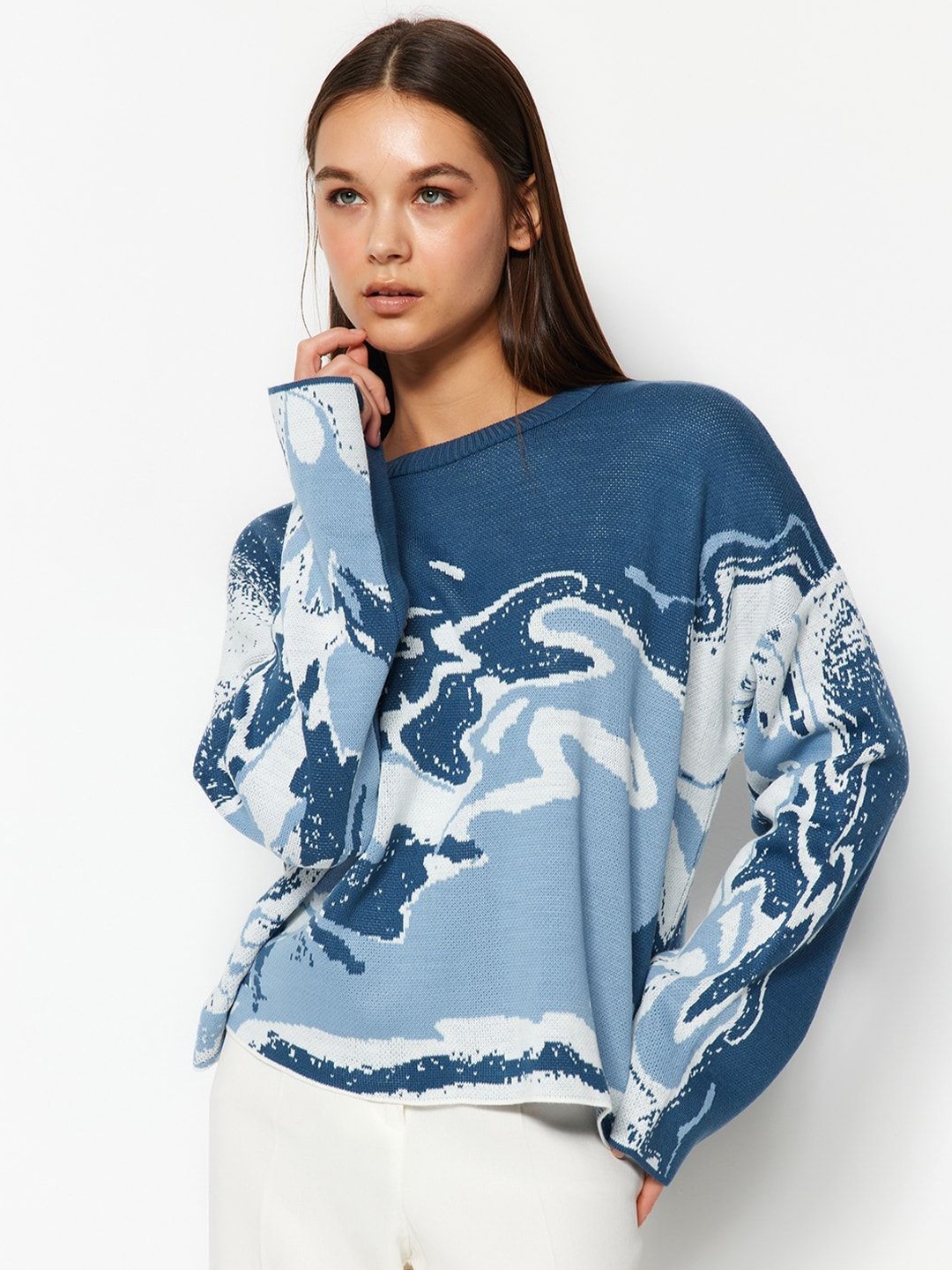 

Trendyol Floral Print Extended Sleeves Boxy Top, Na