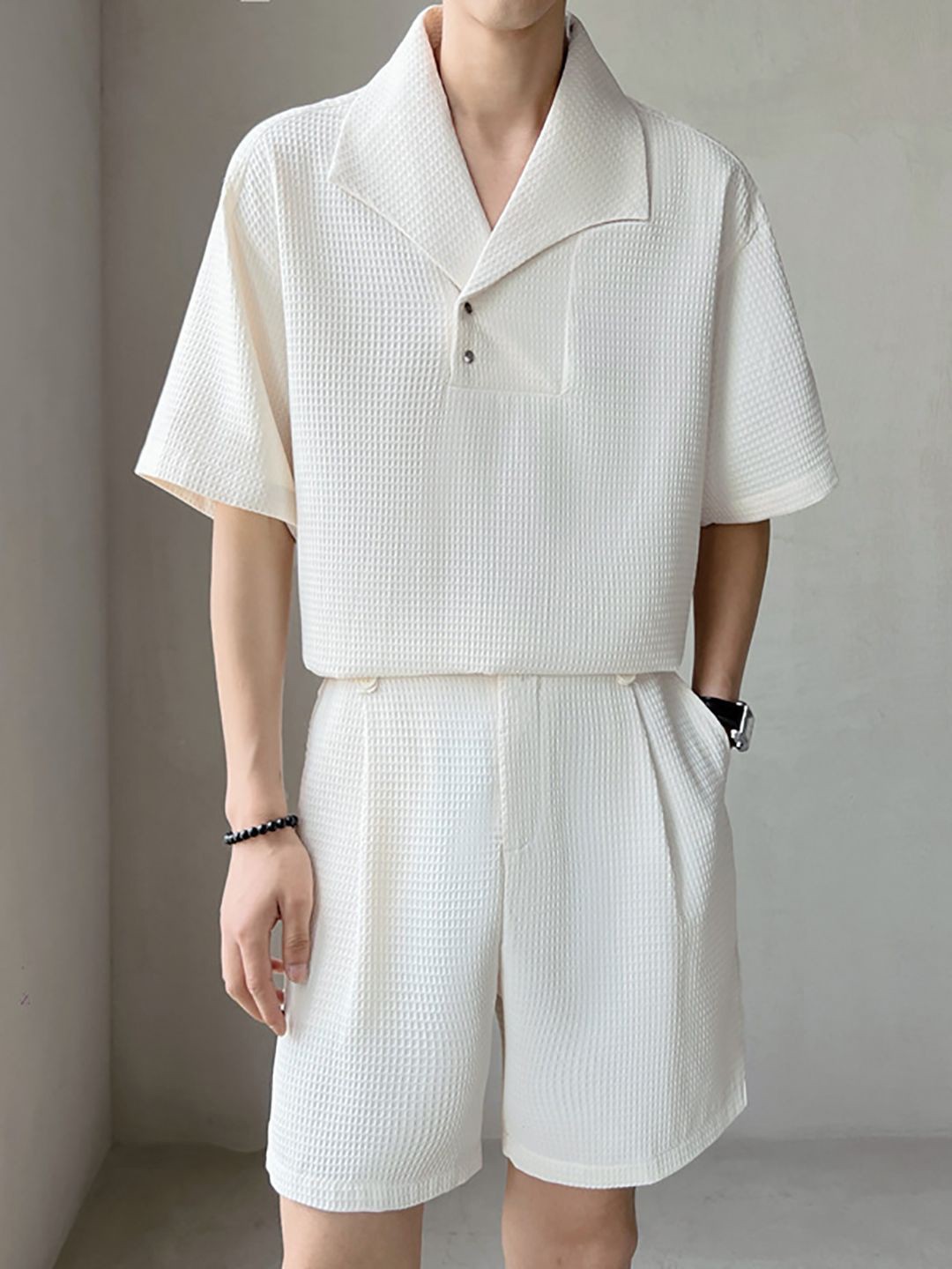 

StyleCast White Polo Collar T-Shirt with Shorts
