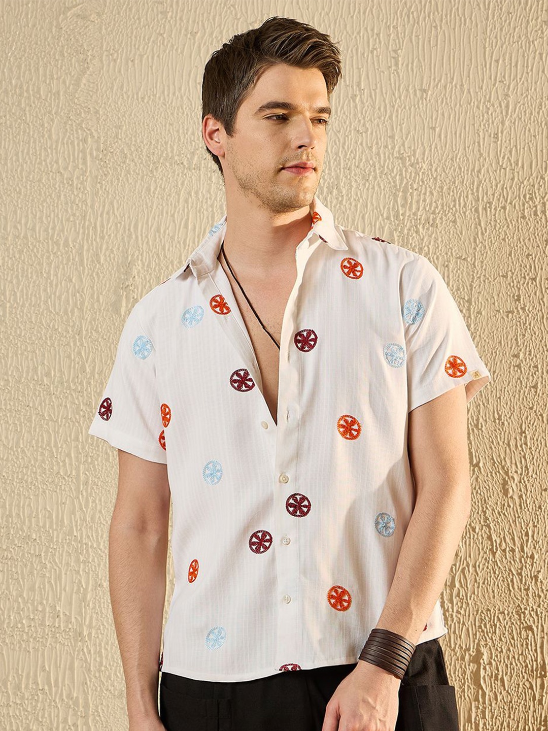 

Modeve Men Opaque Printed Casual Shirt, White