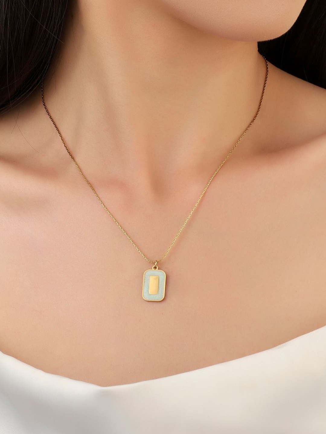 

SALTY Stainless Steel Block Pendant Comes With Chain, Gold