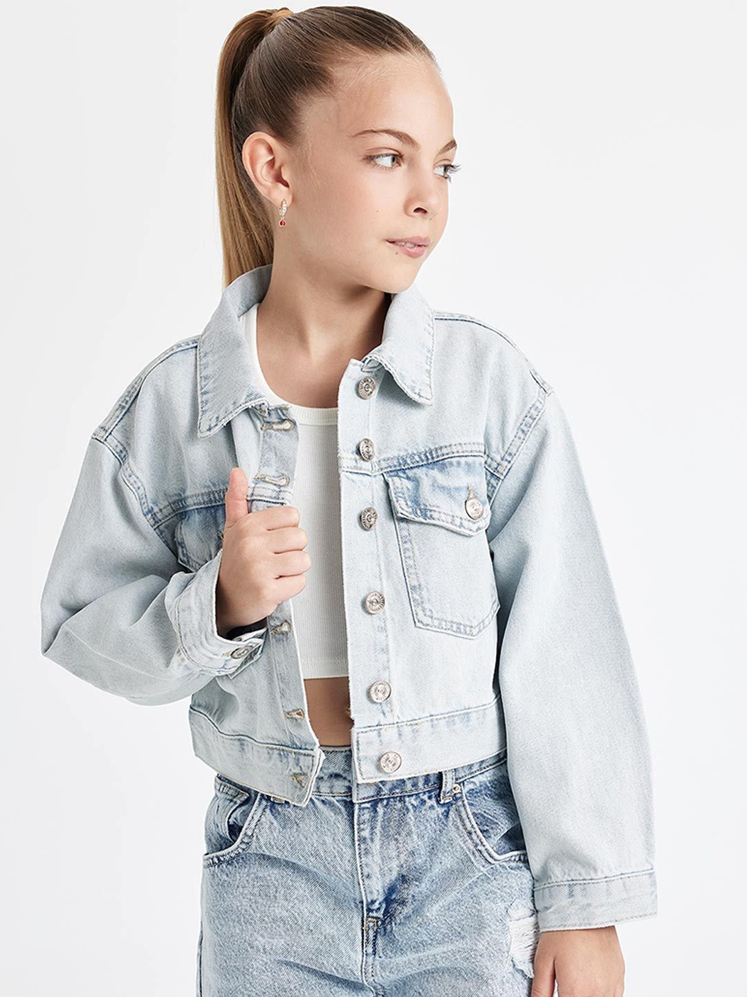 

DeFacto Girls Washed Crop Denim Jacket with Patchwork, Blue
