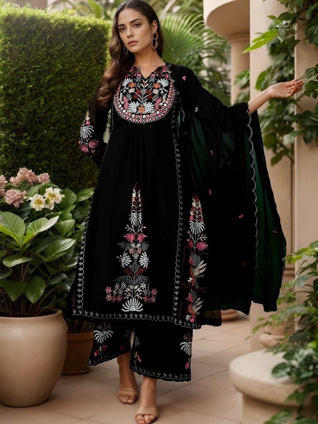 

ATRAENTA Floral Embroidered Thread Work Straight Kurta With Trousers & Dupatta, Black