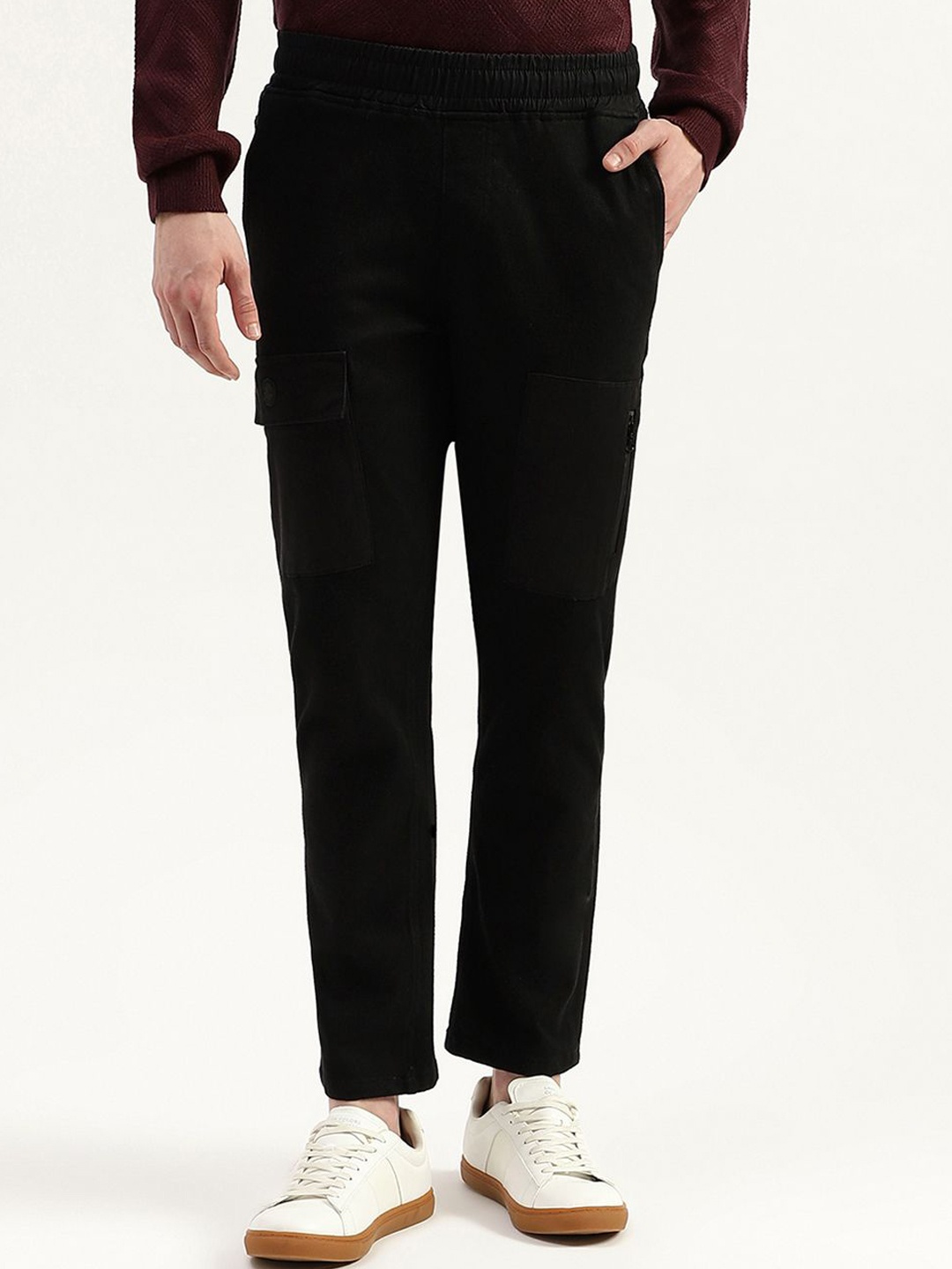

United Colors of Benetton Men Slim Fit Cargo Trousers, Black