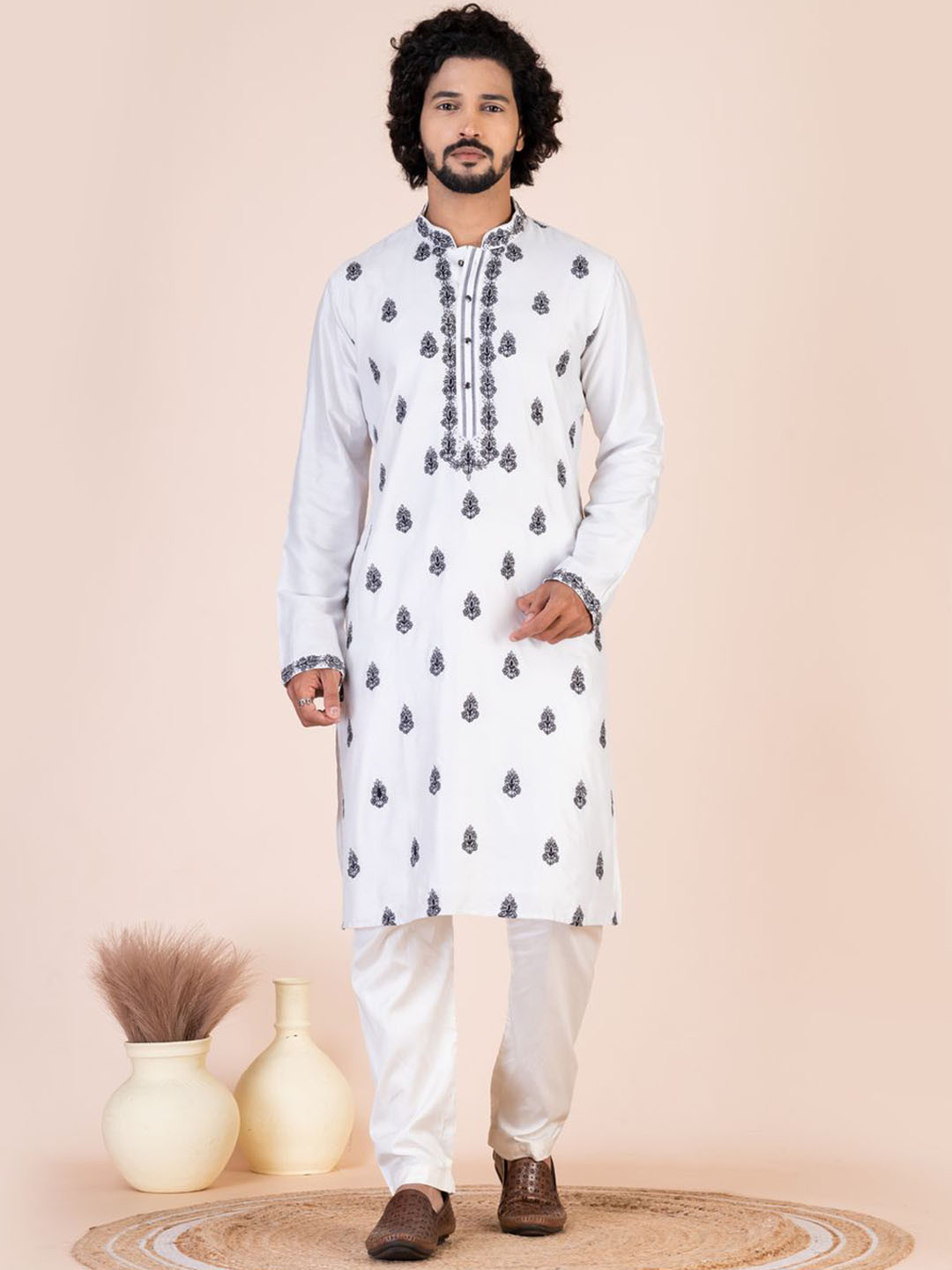 

HU - Handcrafted Uniquely Floral Embroidered Mandarin Collar Kurta, Off white