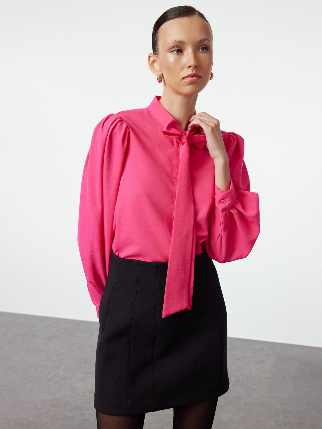 

Trendyol Women Opaque Casual Shirt, Na