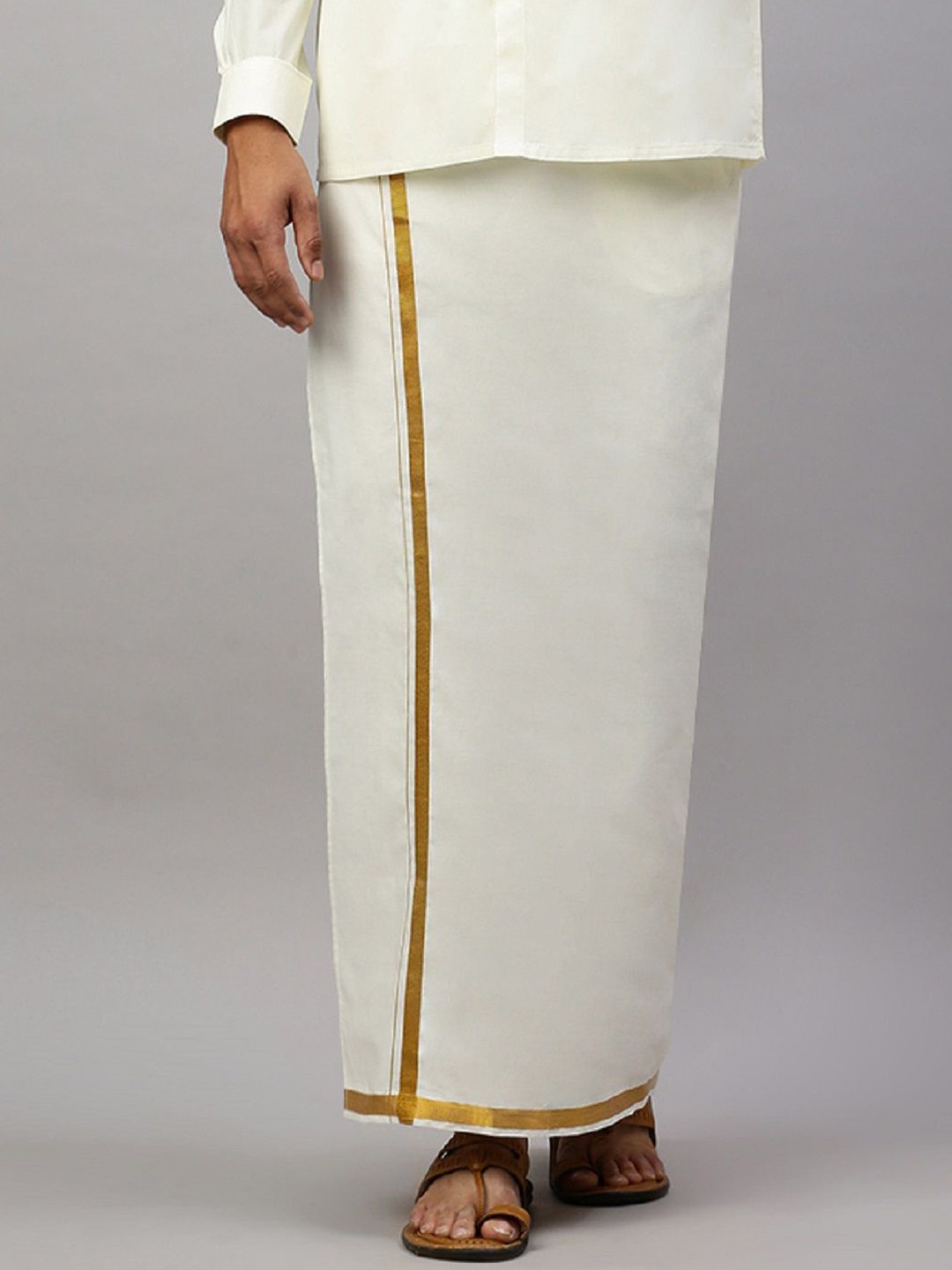 

Ramraj Men Pure Cotton Zari Border Dhoti, Off white