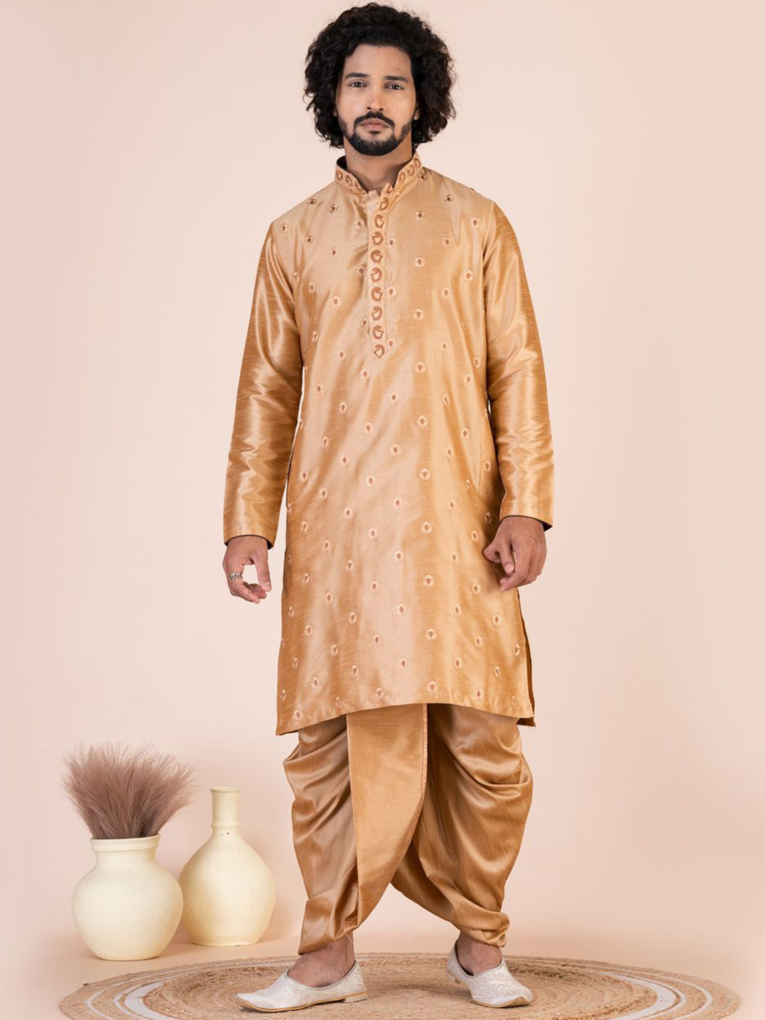 

HU - Handcrafted Uniquely Floral Embroidered Mandarin Collar Cotton Silk Straight Kurta, Khaki
