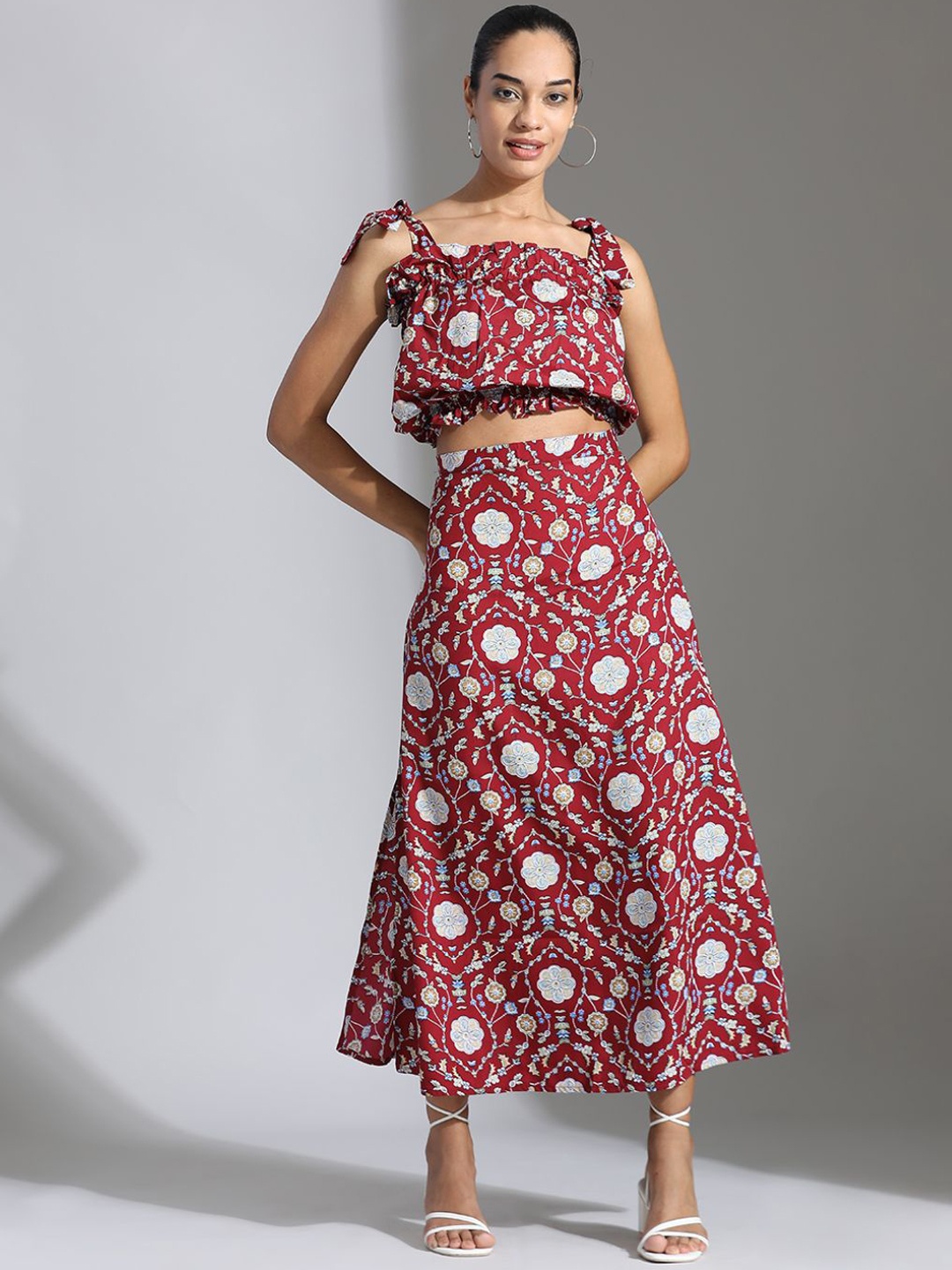 

Jaipur Kurti Floral Printed Shoulder Straps Crop Top With Skirt, Purple