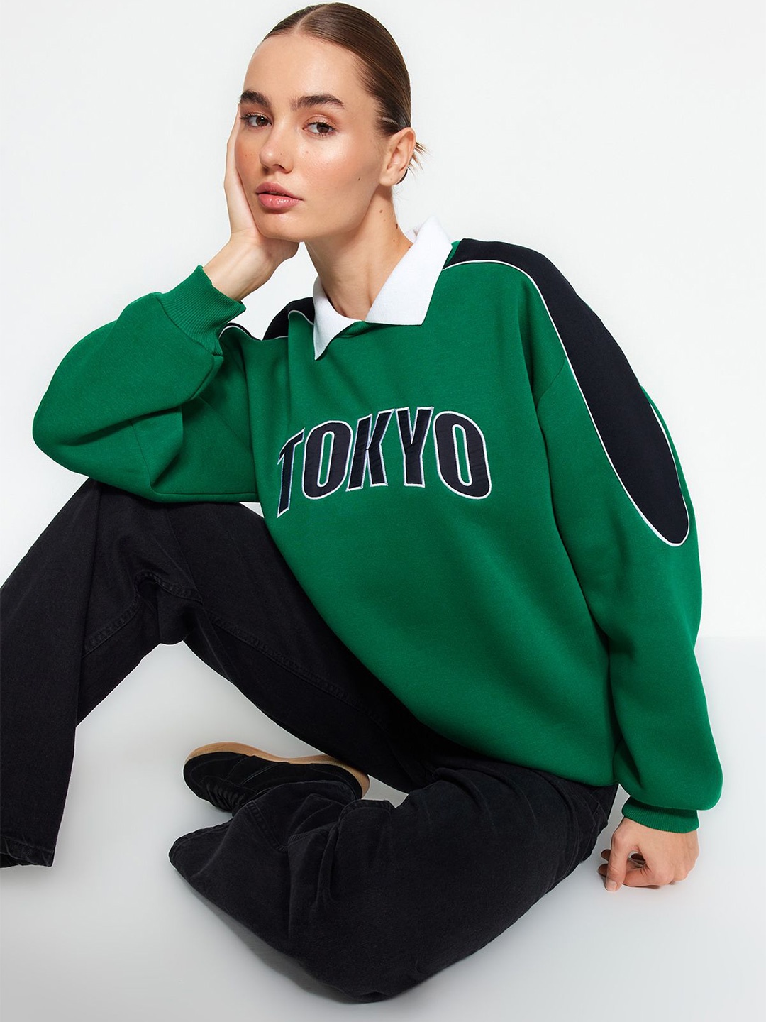 

Trendyol Women Sweatshirt, Na
