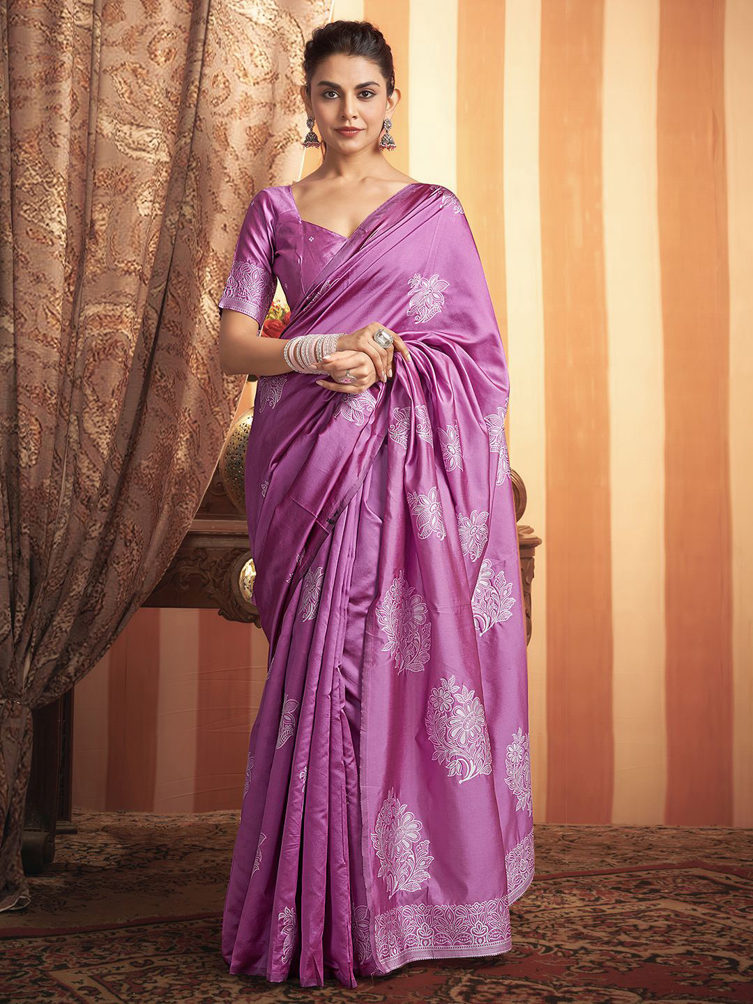

all about you Woven Design Ethnic Motifs Pure Silk Saree, Purple