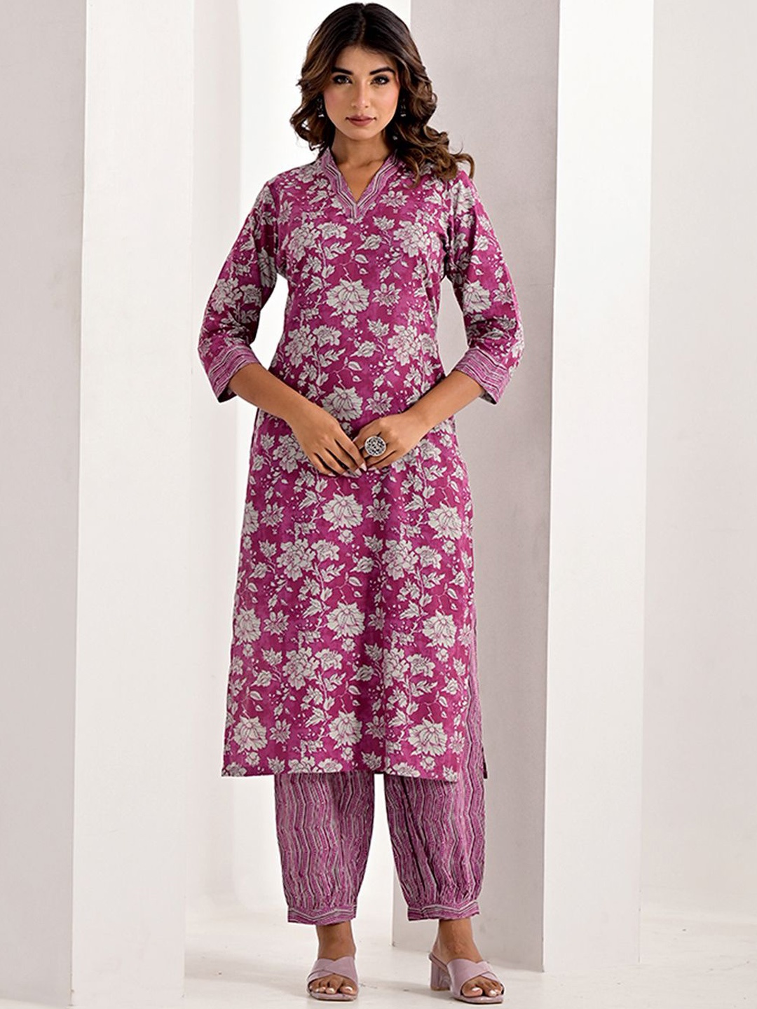 

ARAVALII Floral Printed Straight Pure Cotton Kurta with Salwar, Pink