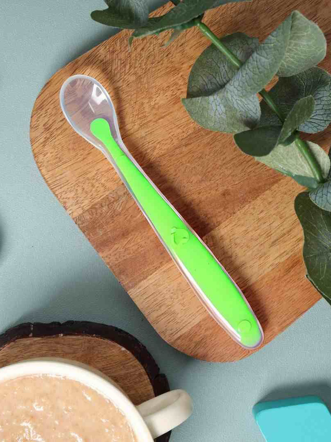 

KICKS & CRAWL Green Silicone Long Spoon
